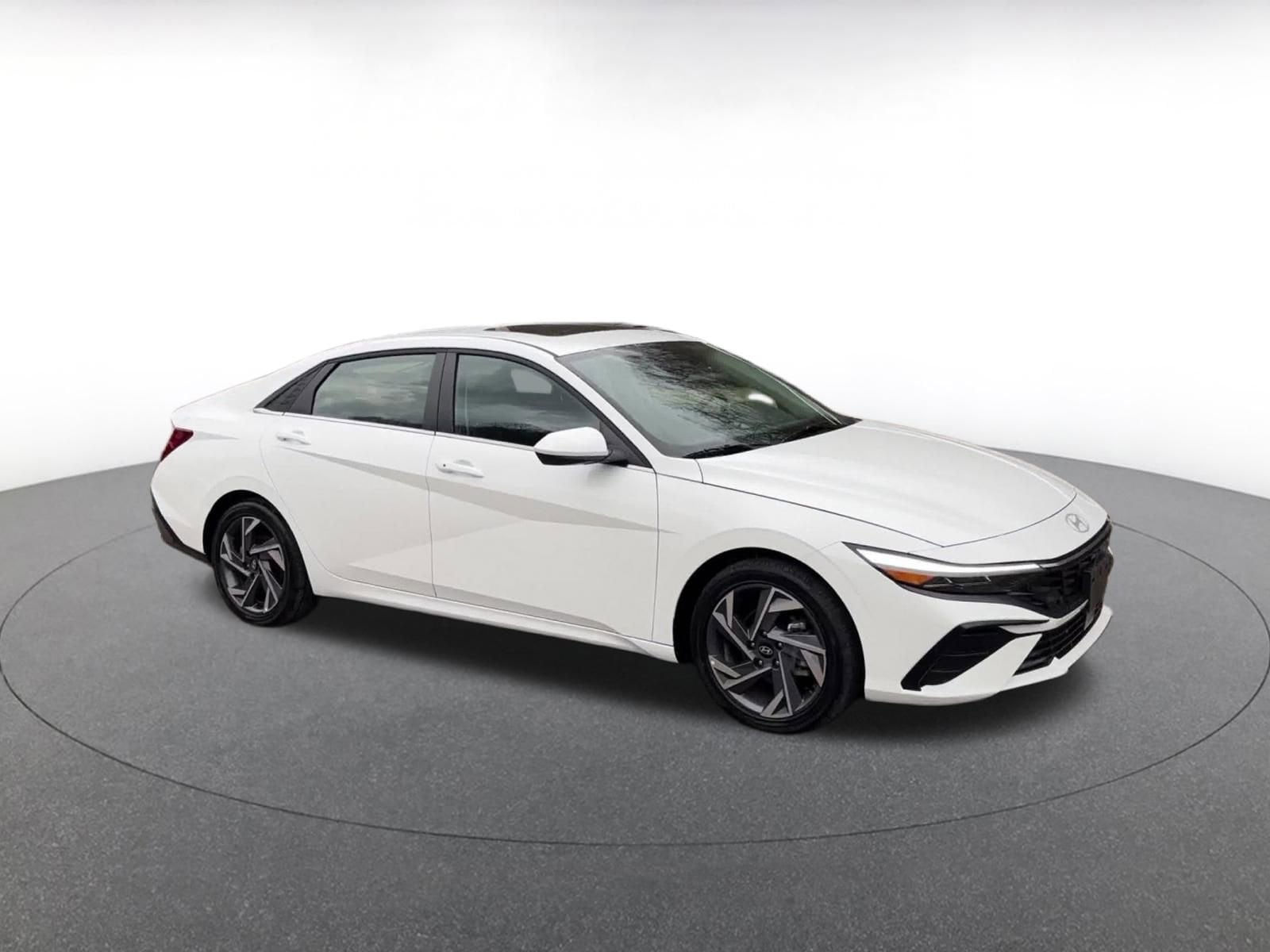 Thumbnail: 2025 Hyundai Elantra - 2