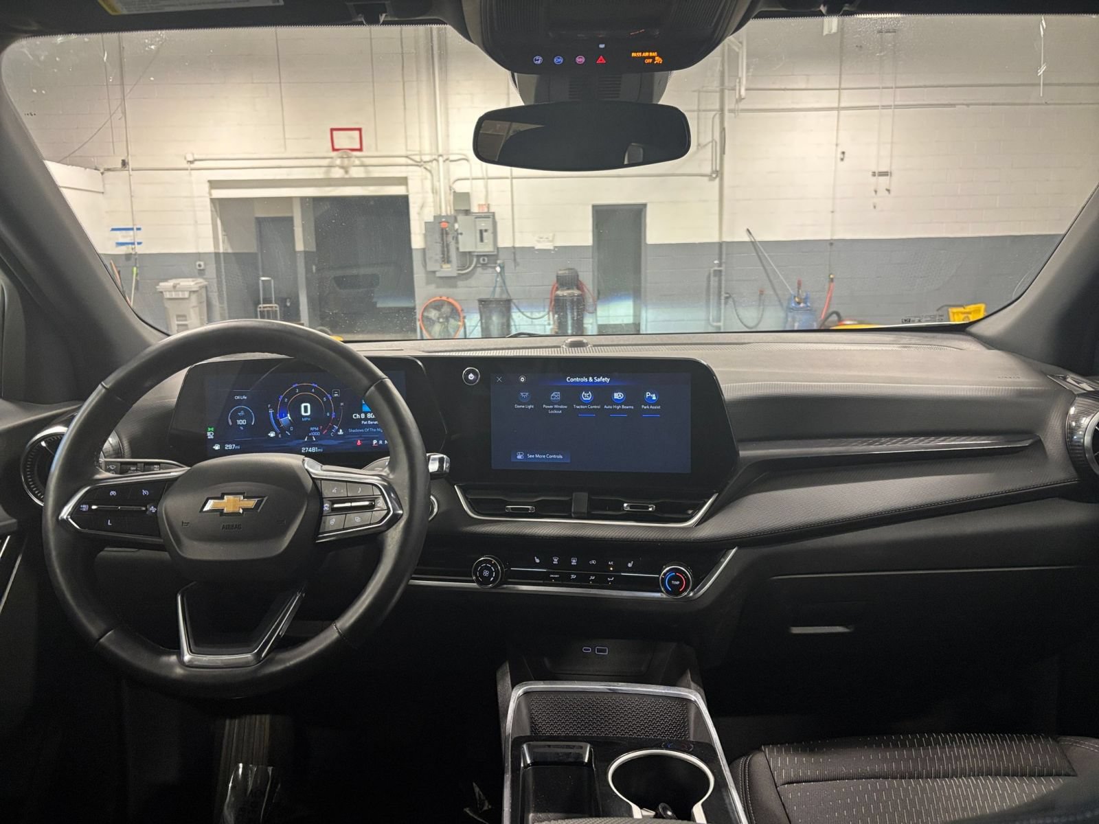 Thumbnail: 2025 Chevrolet Equinox - 29