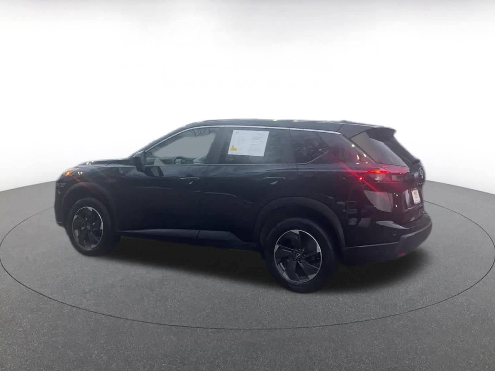 Thumbnail: 2025 Nissan Rogue - 10