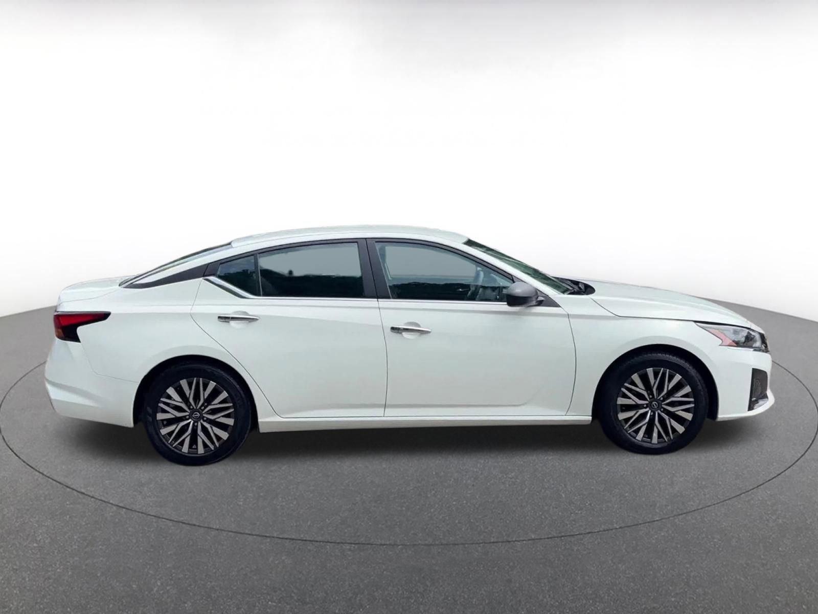 Thumbnail: 2025 Nissan Altima - 16