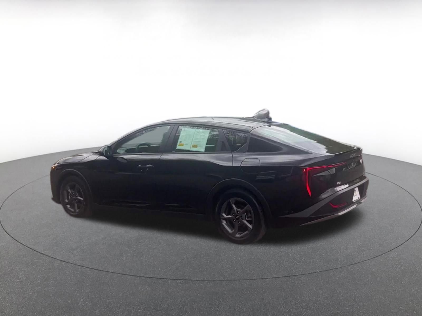 Thumbnail: 2025 Kia K4 - 10