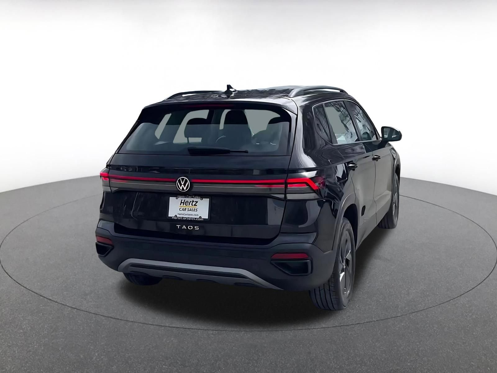 Thumbnail: 2025 Volkswagen Taos - 14