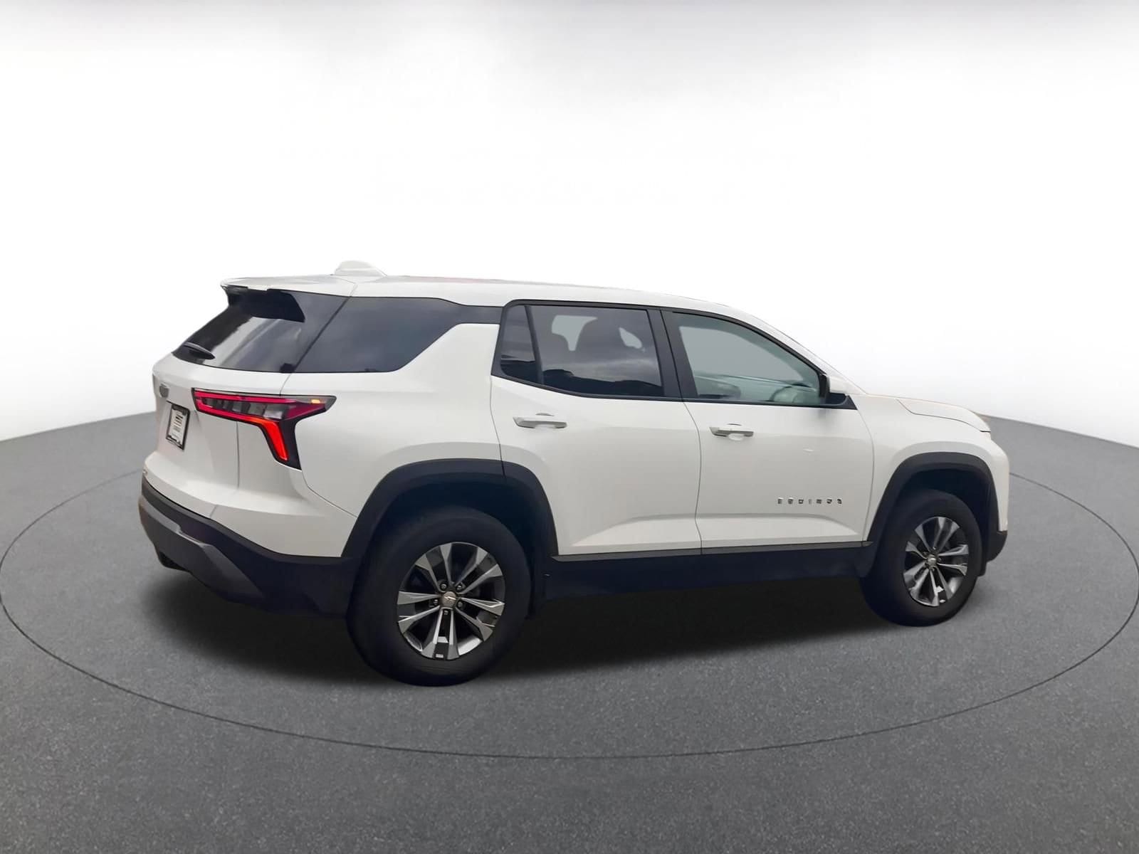 Thumbnail: 2025 Chevrolet Equinox - 15