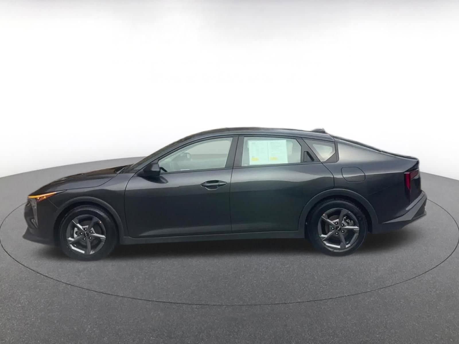 Thumbnail: 2025 Kia K4 - 9