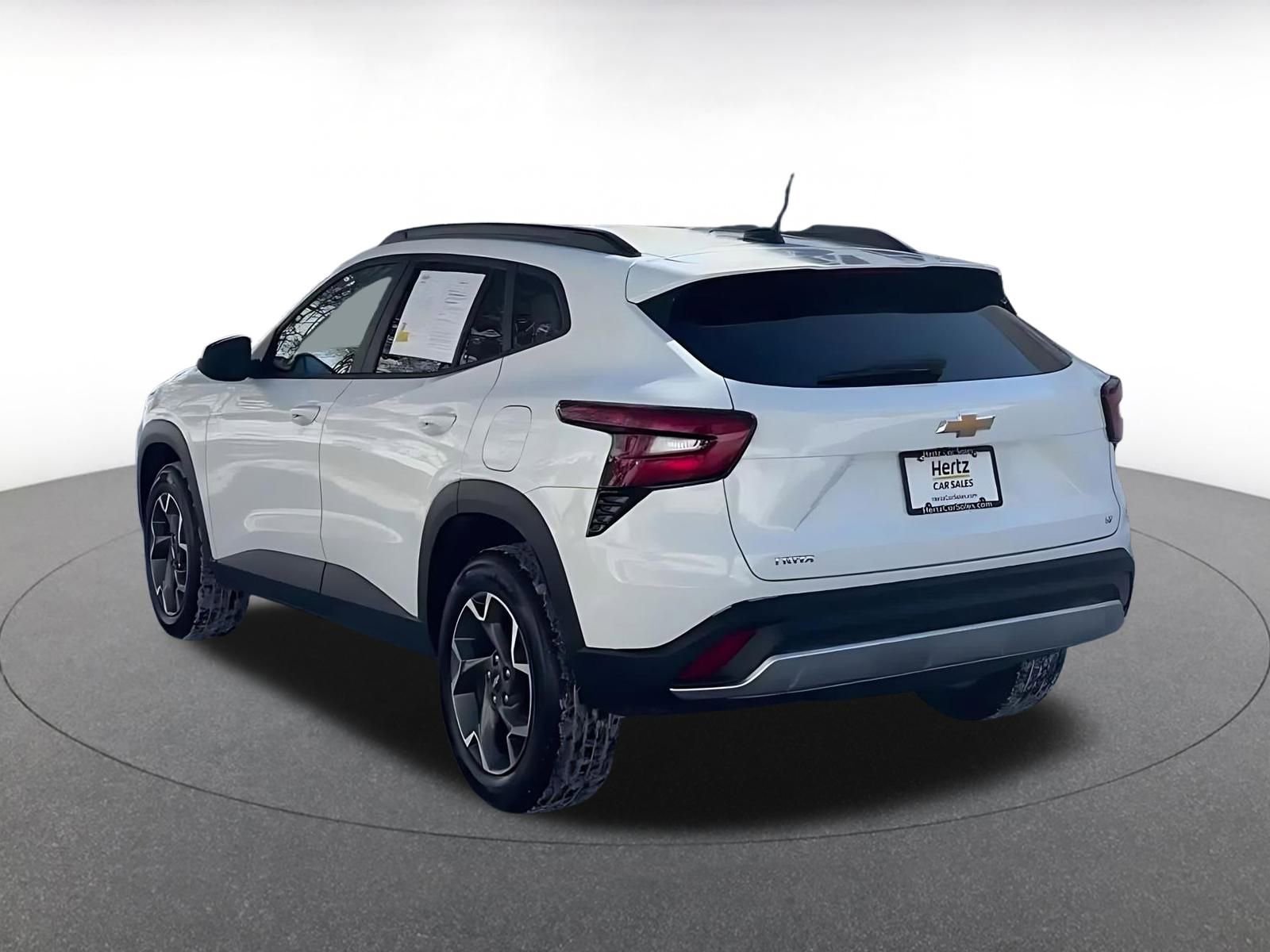 Thumbnail: 2025 Chevrolet Trax - 11