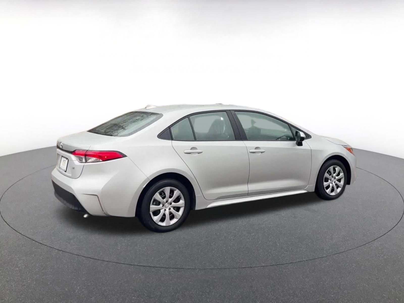 Thumbnail: 2025 Toyota Corolla - 15