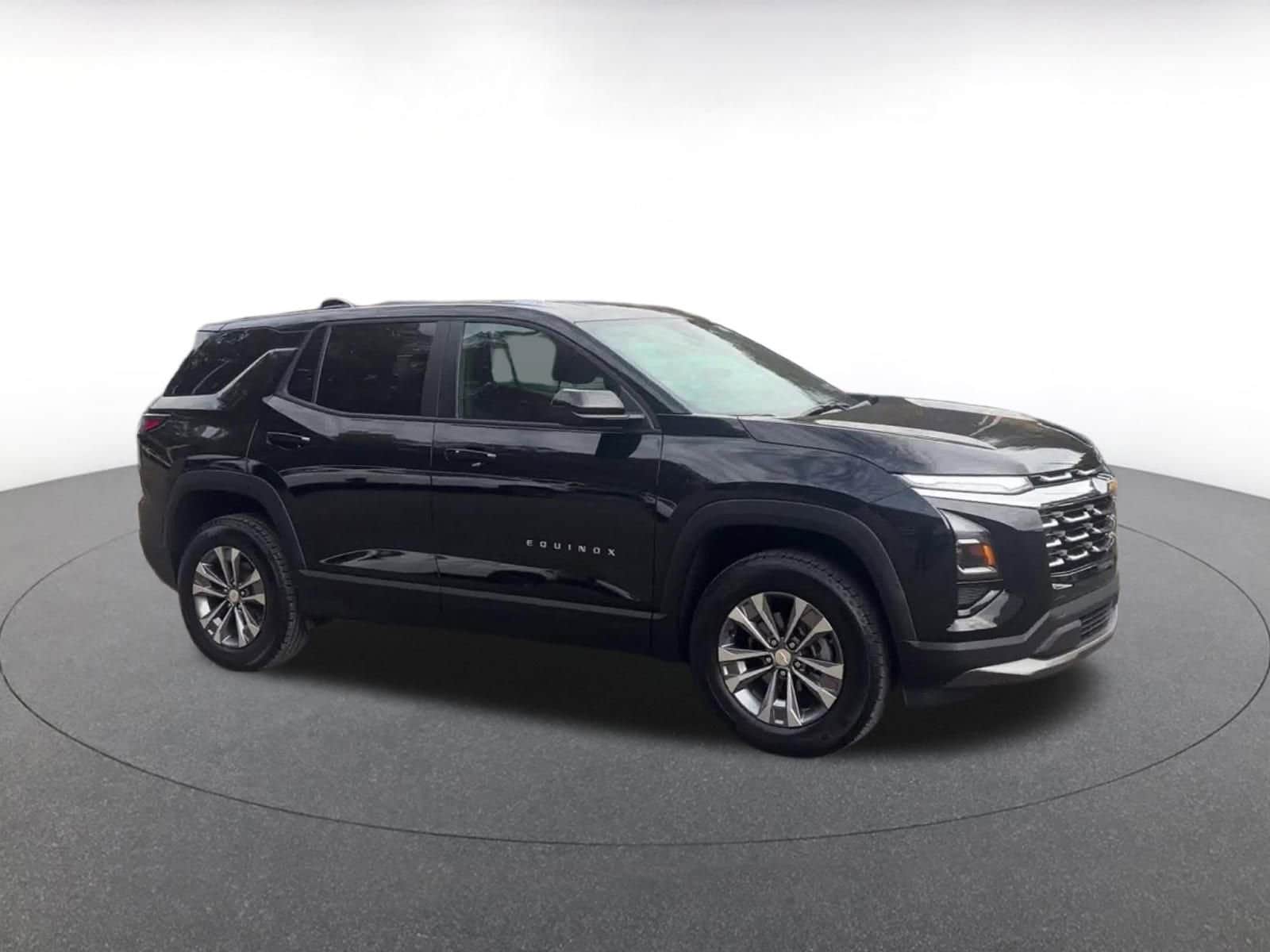 Thumbnail: 2025 Chevrolet Equinox - 2