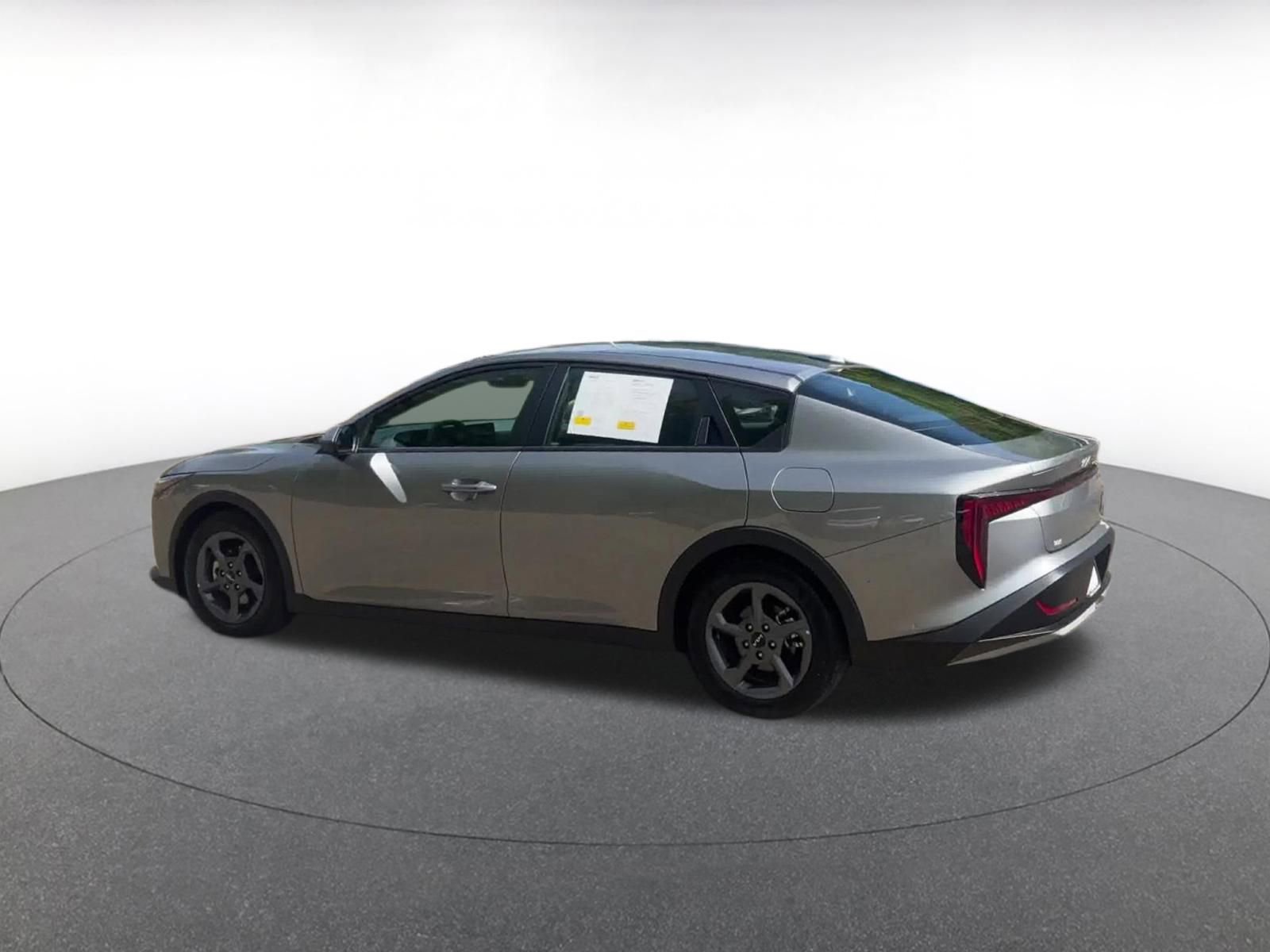 Thumbnail: 2025 Kia K4 - 10