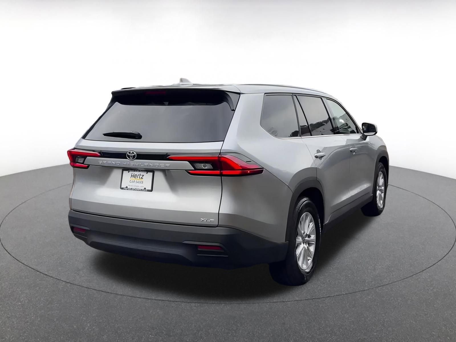 Thumbnail: 2025 Toyota Grand Highlander - 15