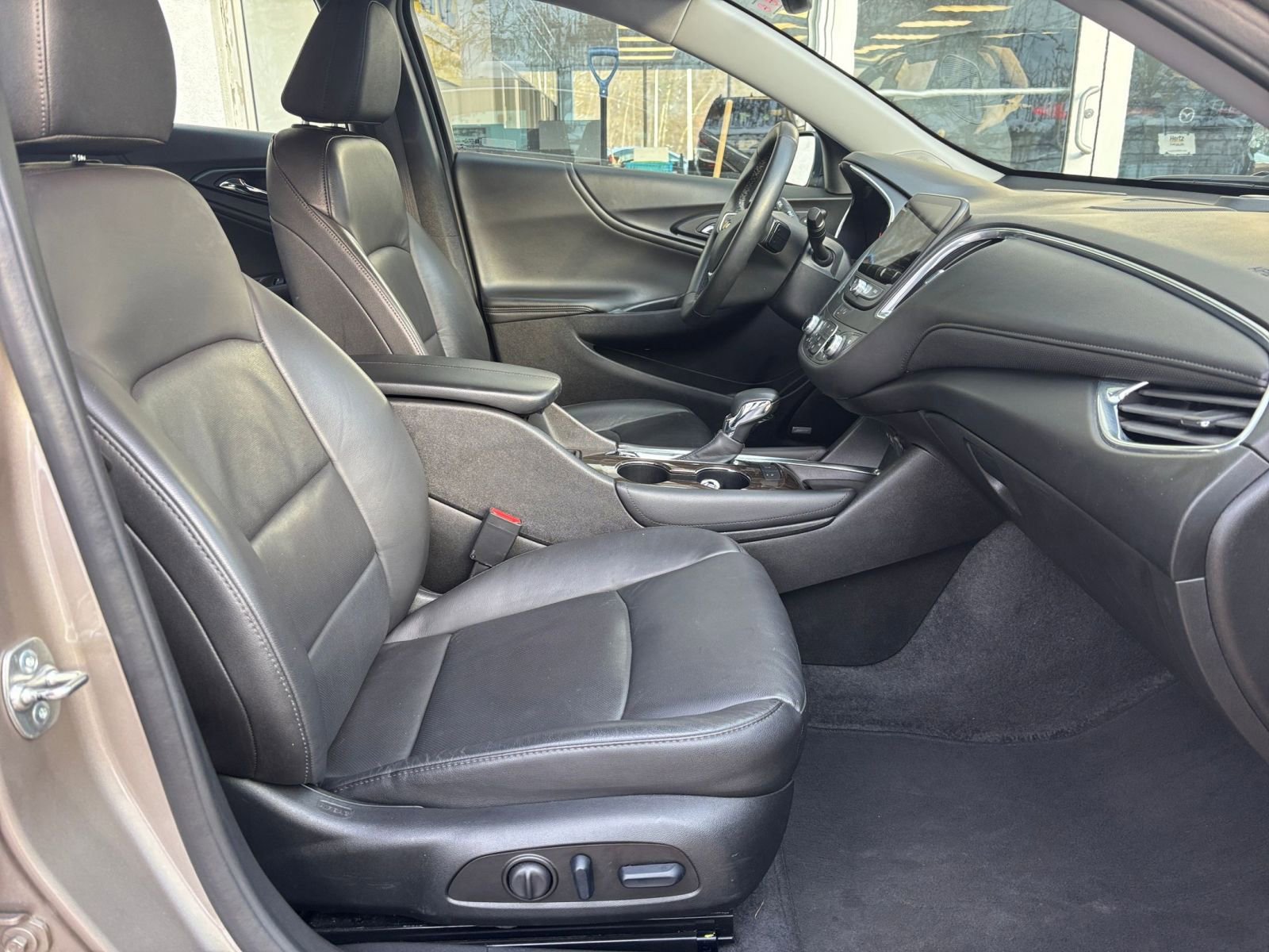 Thumbnail: 2024 Chevrolet Malibu - 28