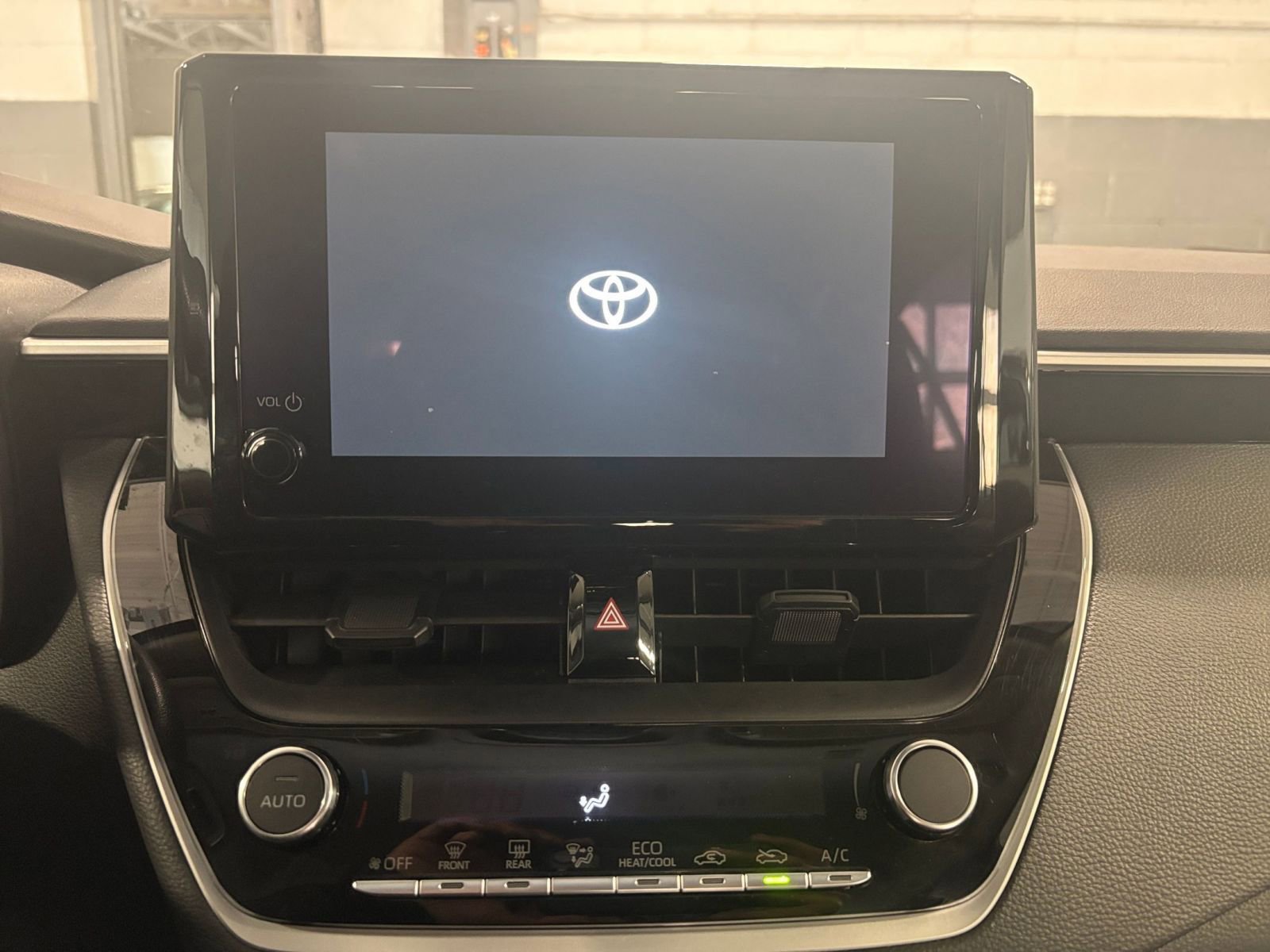 Thumbnail: 2025 Toyota Corolla - 21