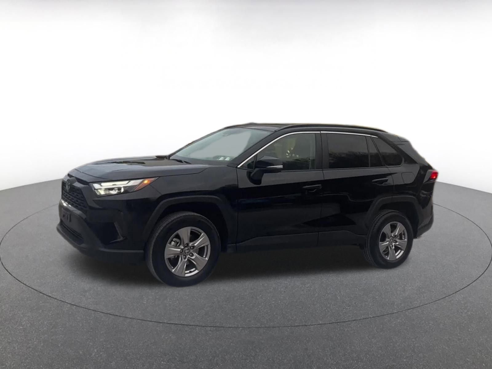 Thumbnail: 2025 Toyota RAV4 - 8