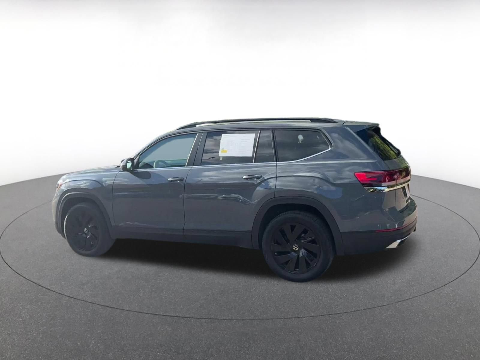 Thumbnail: 2026 Volkswagen Atlas - 8