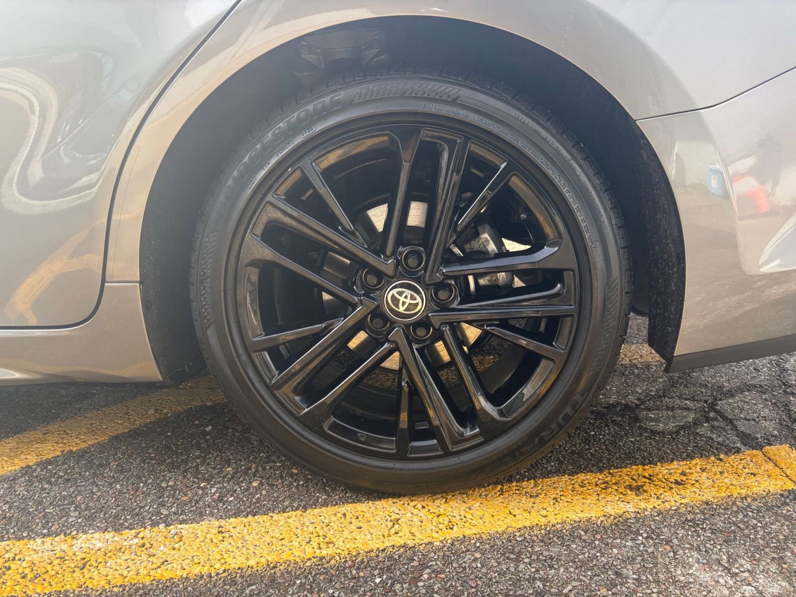 Thumbnail: 2025 Toyota Camry - 31