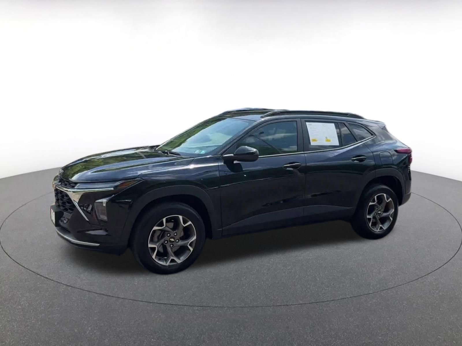 Thumbnail: 2025 Chevrolet Trax - 9