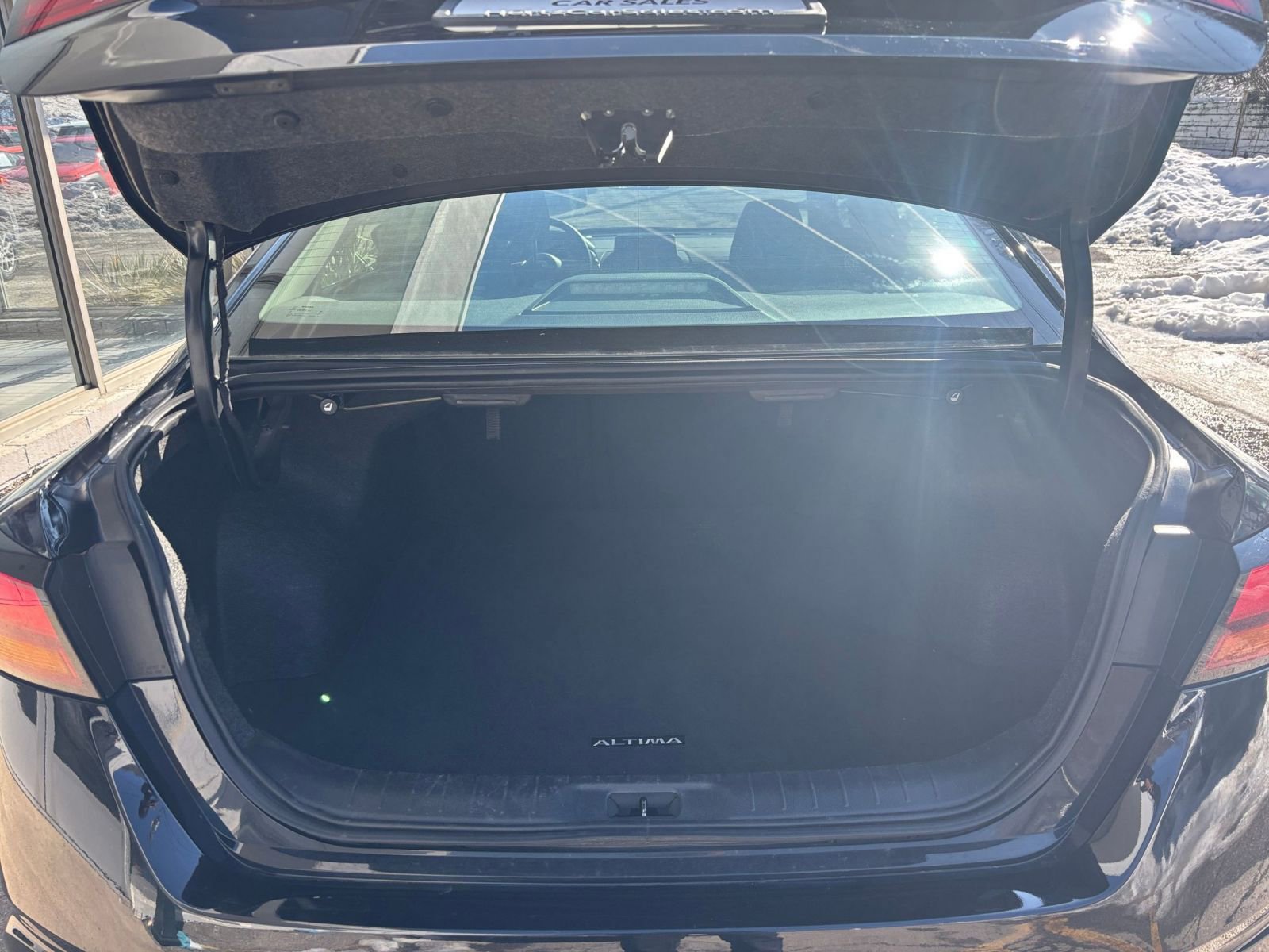 Thumbnail: 2025 Nissan Altima - 32