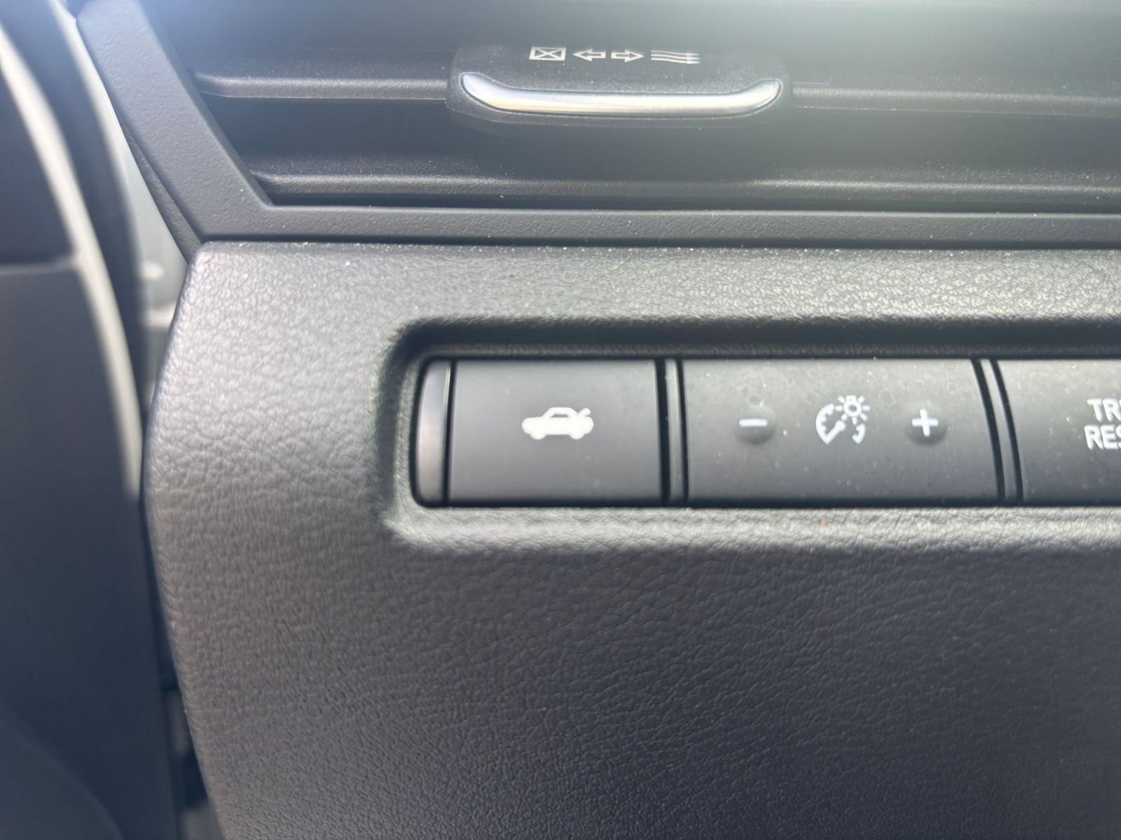 Thumbnail: 2025 Nissan Altima - 23