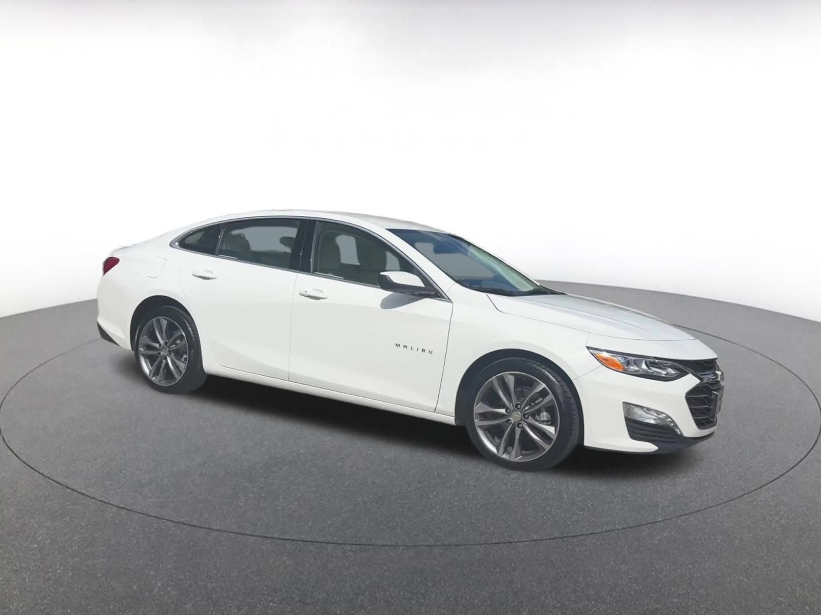 Thumbnail: 2024 Chevrolet Malibu - 2