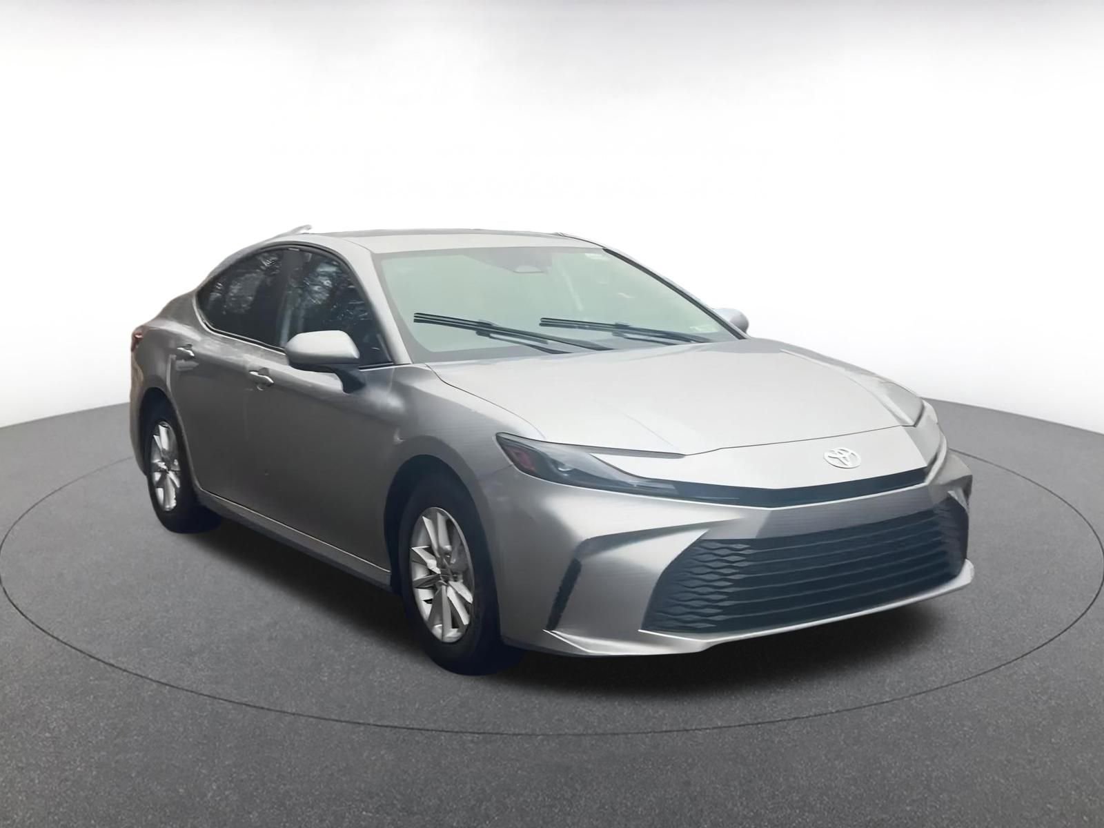 Thumbnail: 2025 Toyota Camry - 3