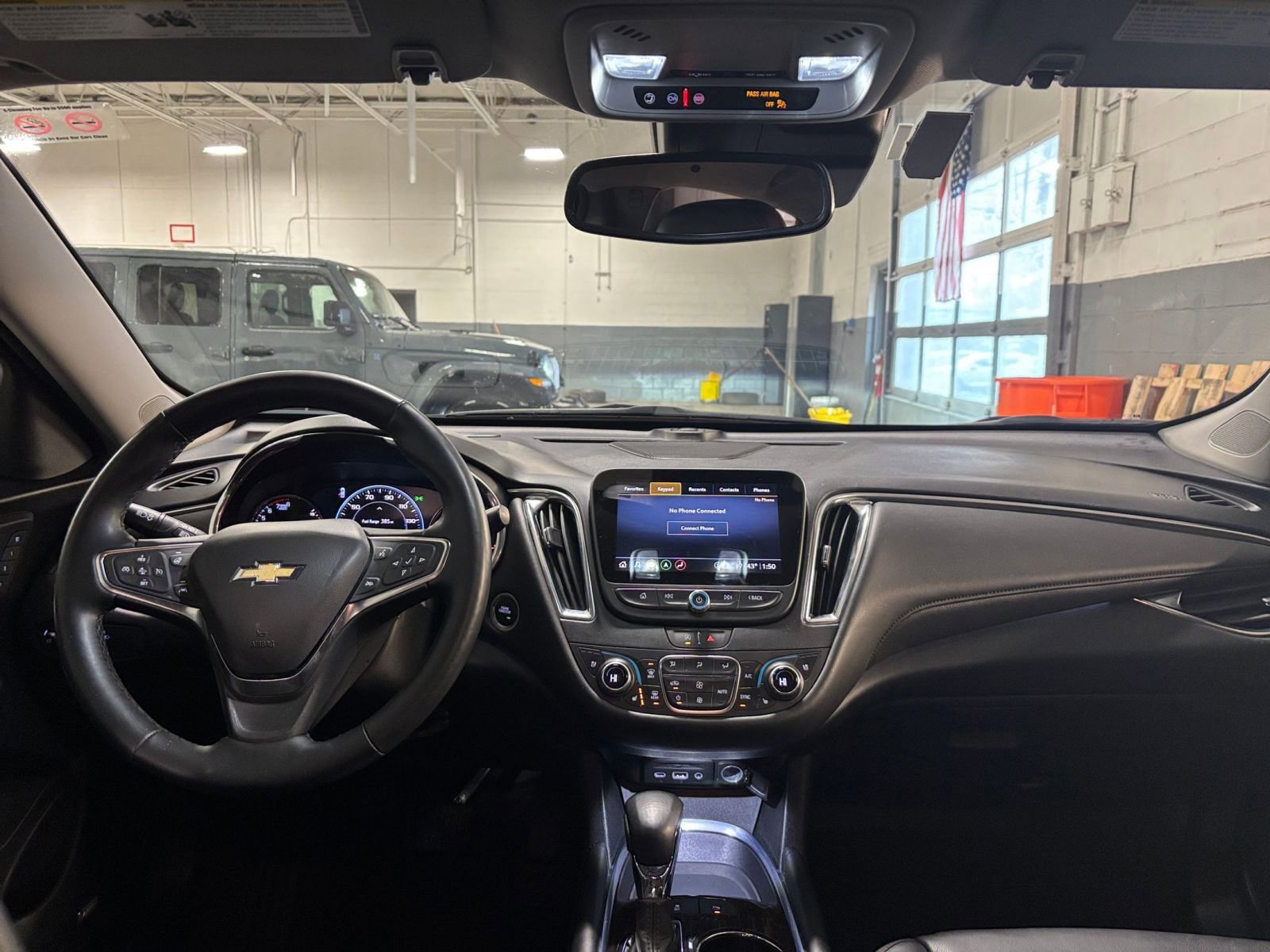 Thumbnail: 2024 Chevrolet Malibu - 33