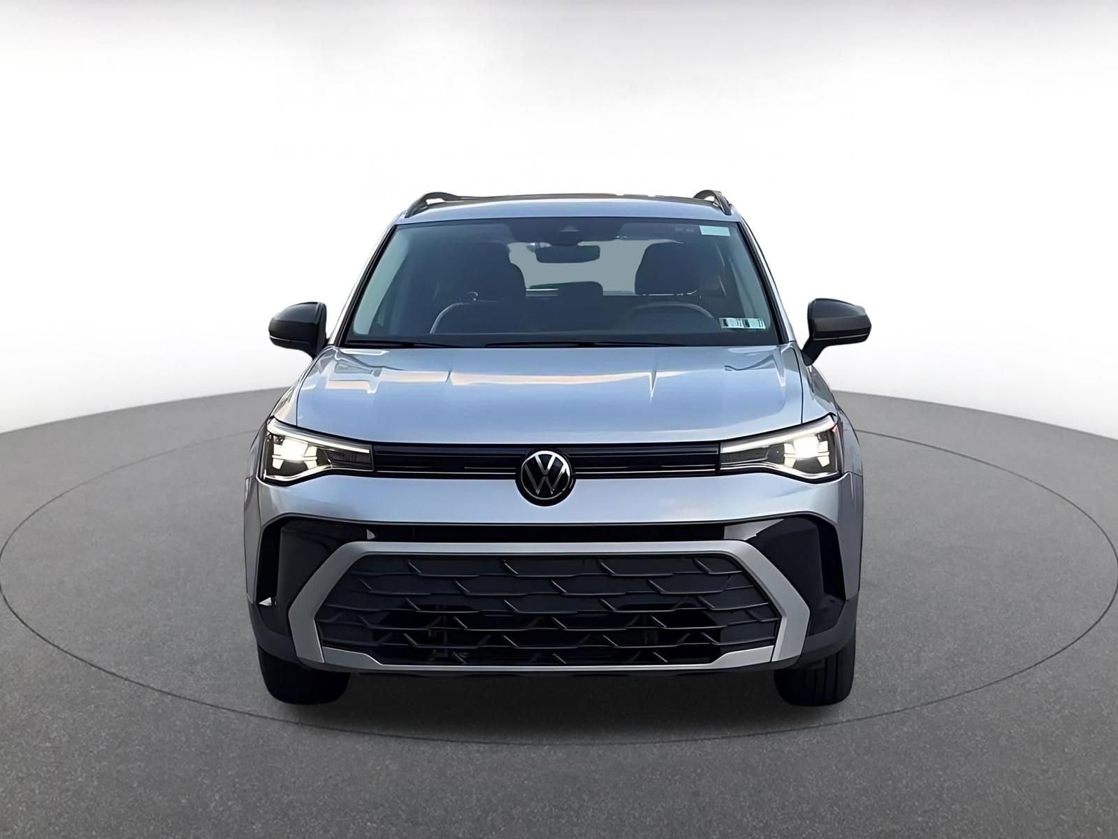 Thumbnail: 2025 Volkswagen Taos - 4