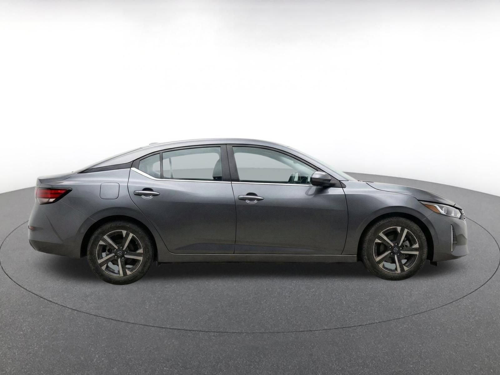 Thumbnail: 2025 Nissan Sentra - 10