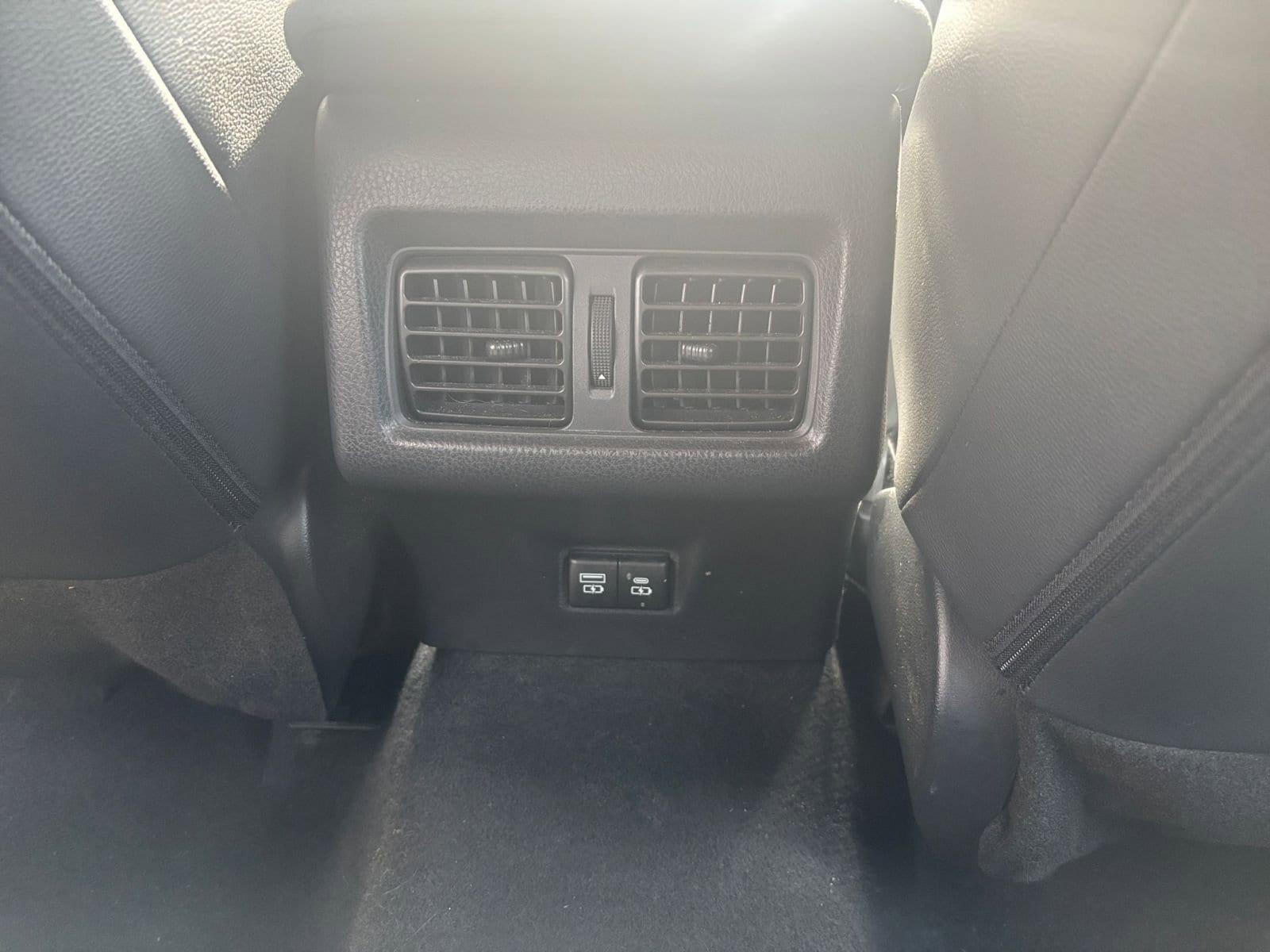 Thumbnail: 2025 Toyota Camry - 24