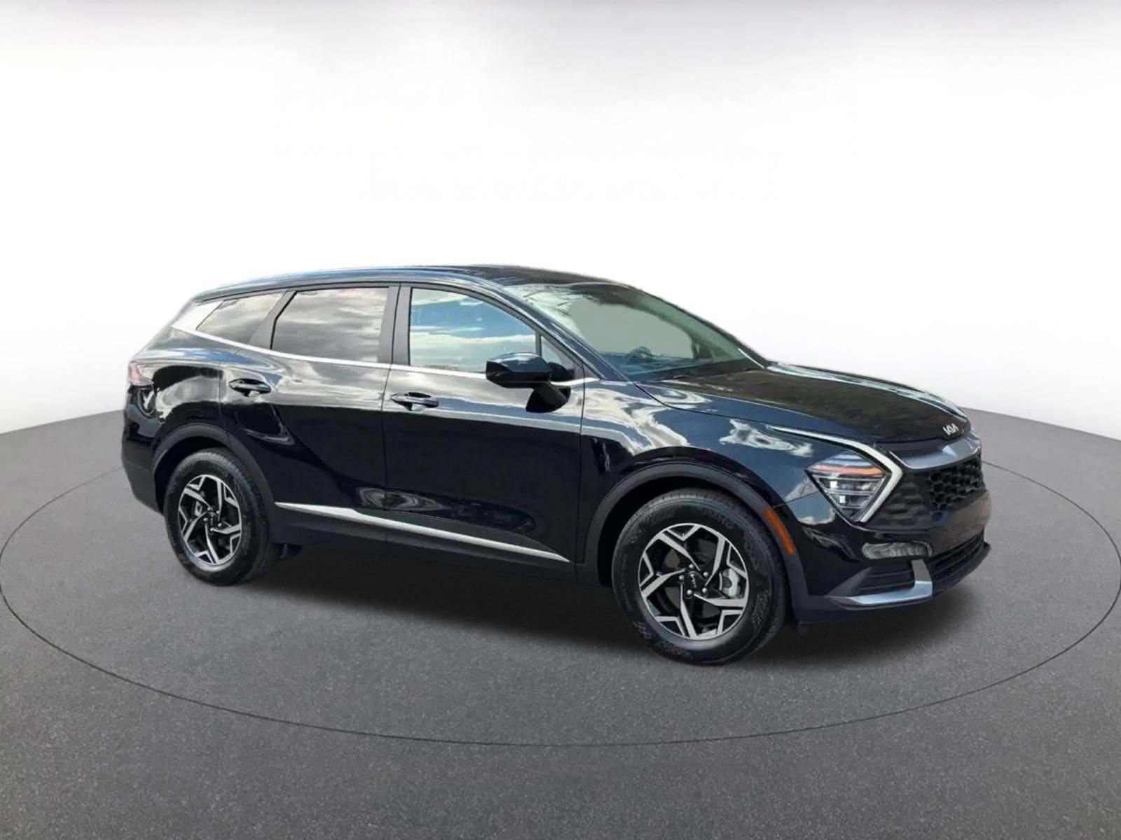 Thumbnail: 2025 Kia Sportage - 2