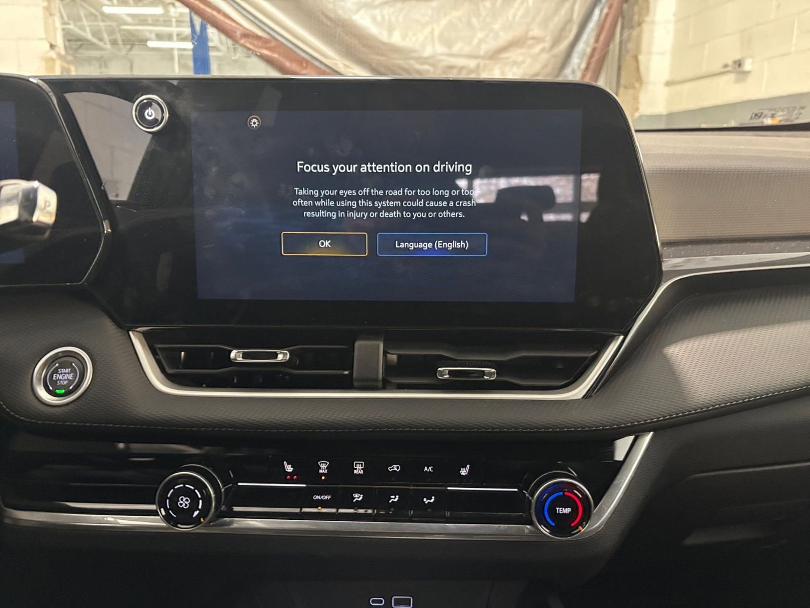 Thumbnail: 2025 Chevrolet Equinox - 18