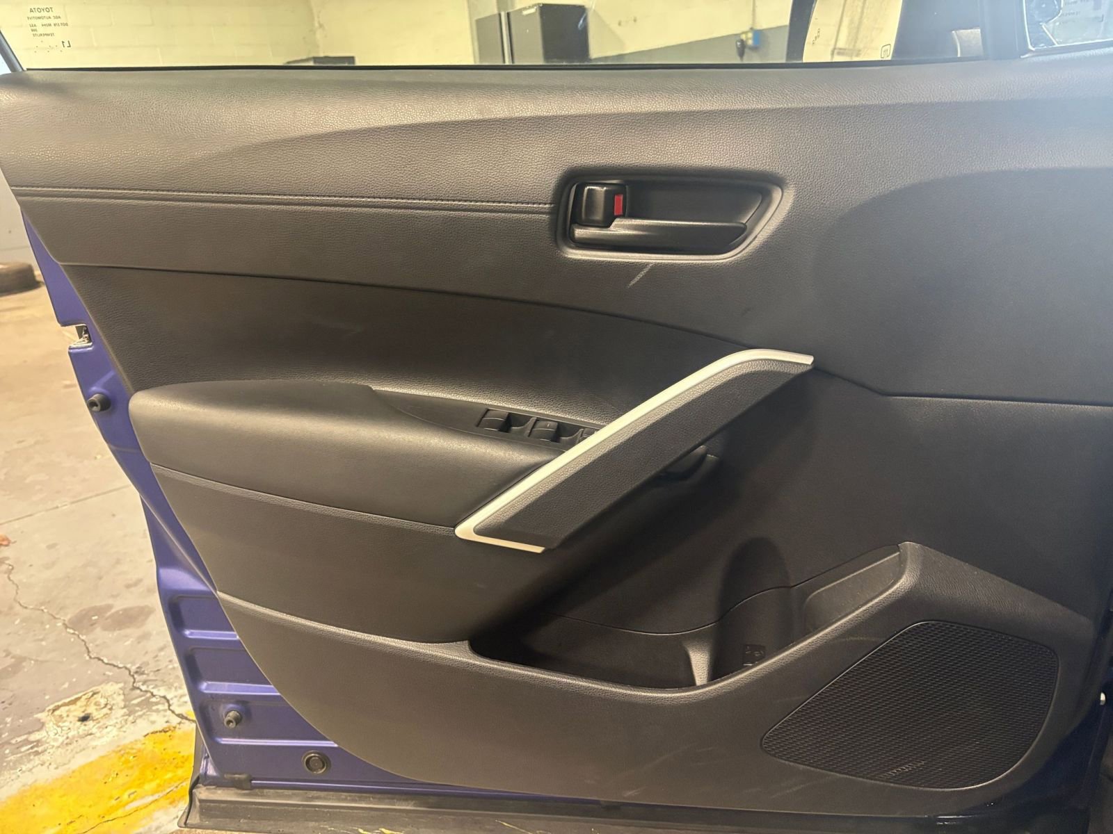 Thumbnail: 2025 Toyota Corolla Cross - 20