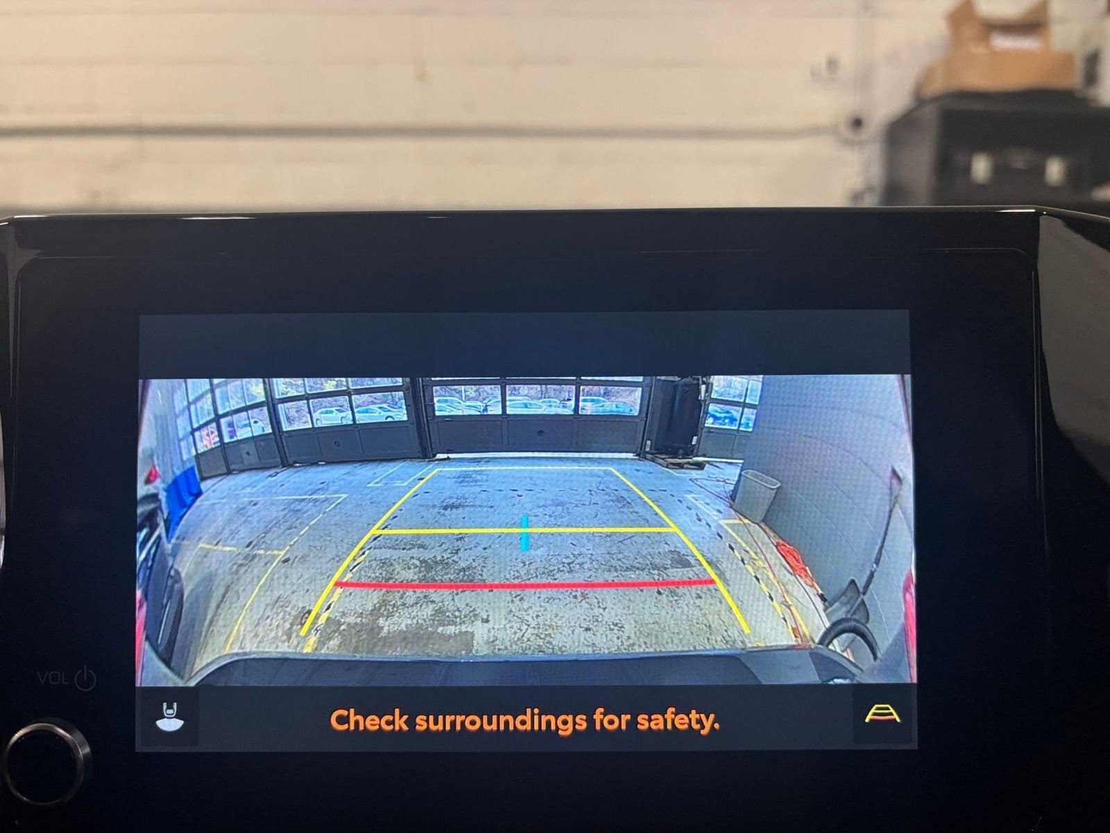 Thumbnail: 2025 Toyota Camry - 17