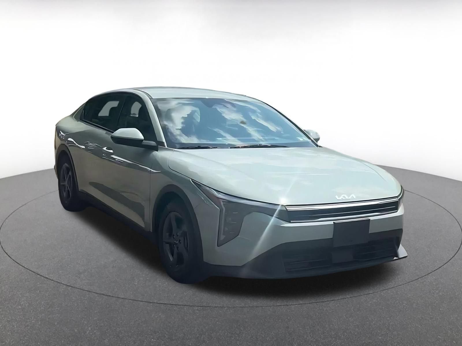 Thumbnail: 2025 Kia K4 - 3