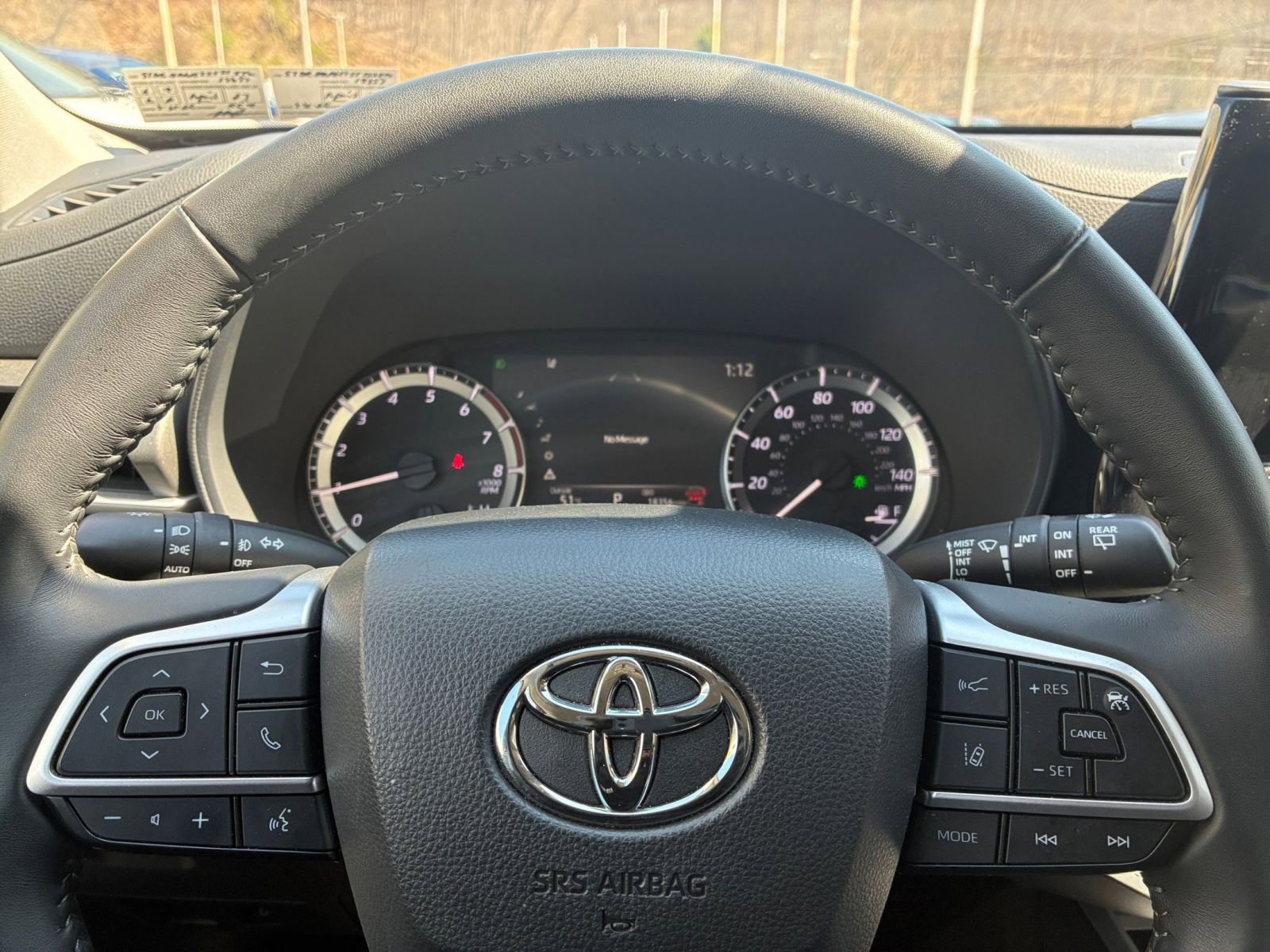 Thumbnail: 2025 Toyota Highlander - 30