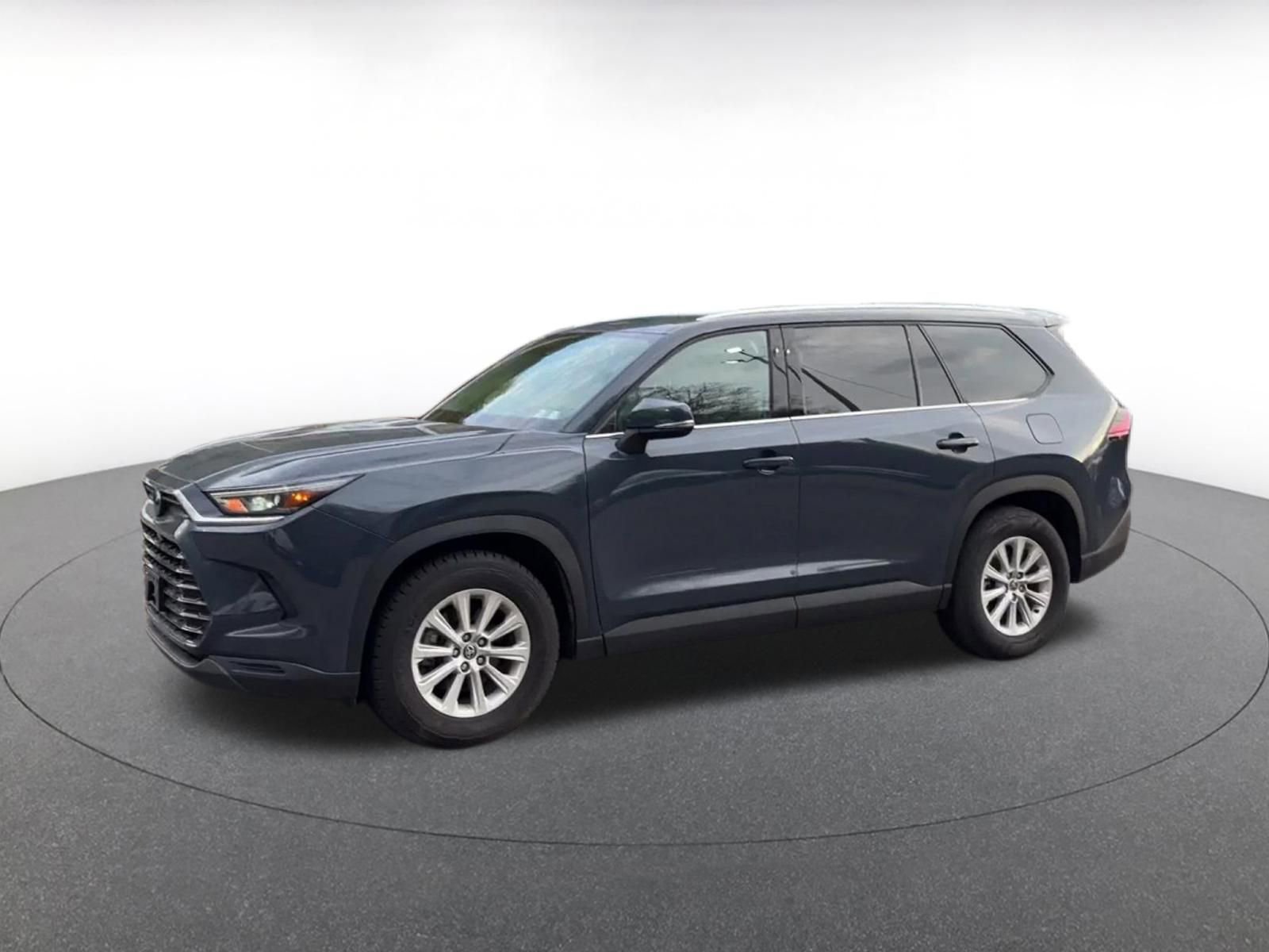 Thumbnail: 2025 Toyota Grand Highlander - 8