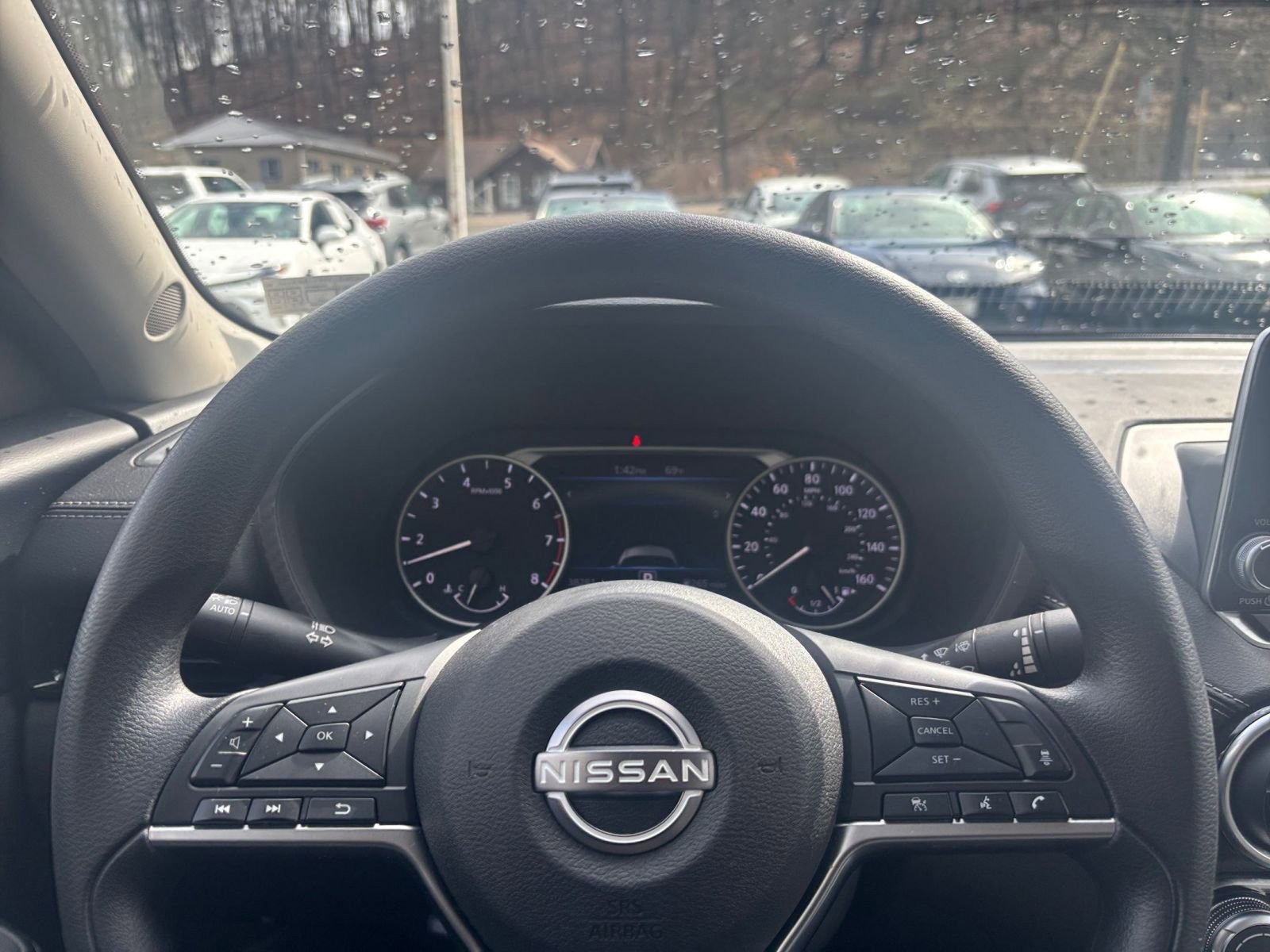 Thumbnail: 2025 Nissan Sentra - 28