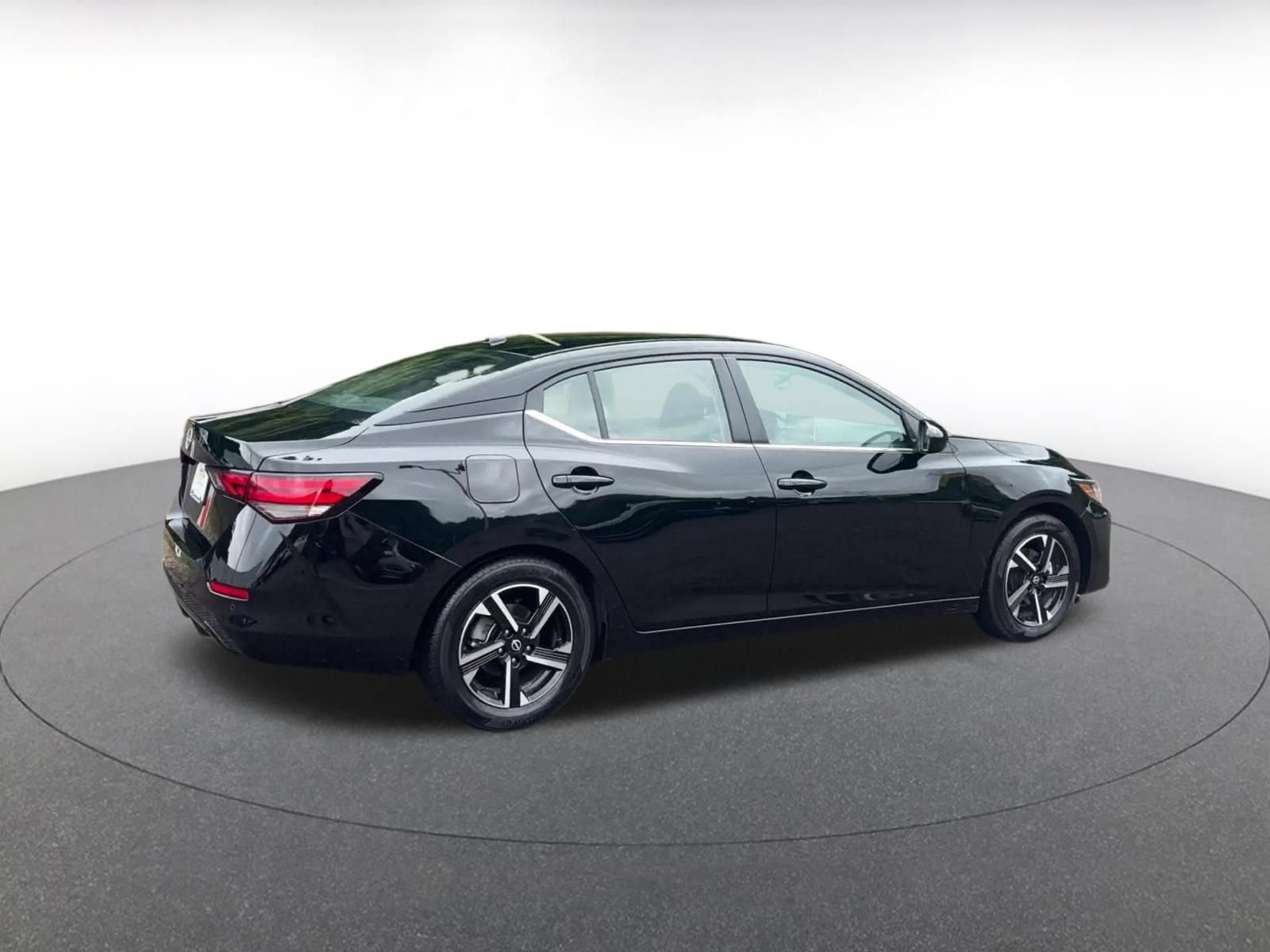 Thumbnail: 2025 Nissan Sentra - 15