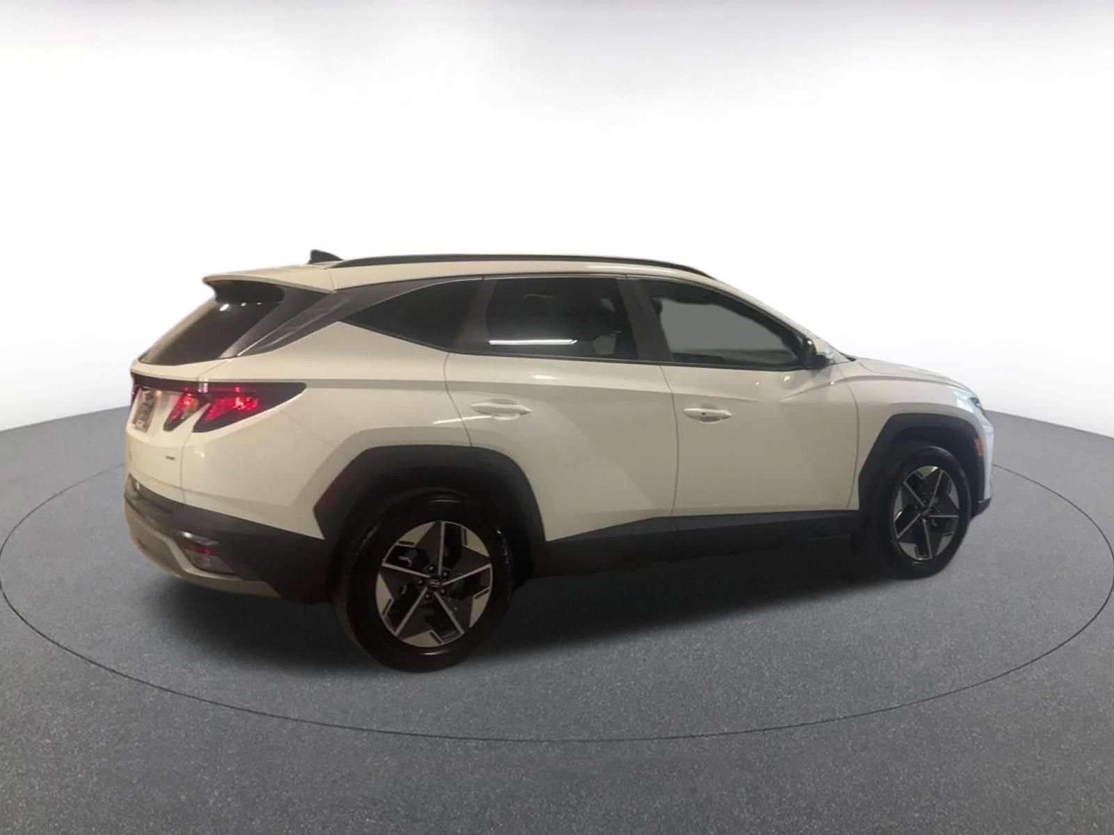 Thumbnail: 2026 Hyundai Tucson - 13
