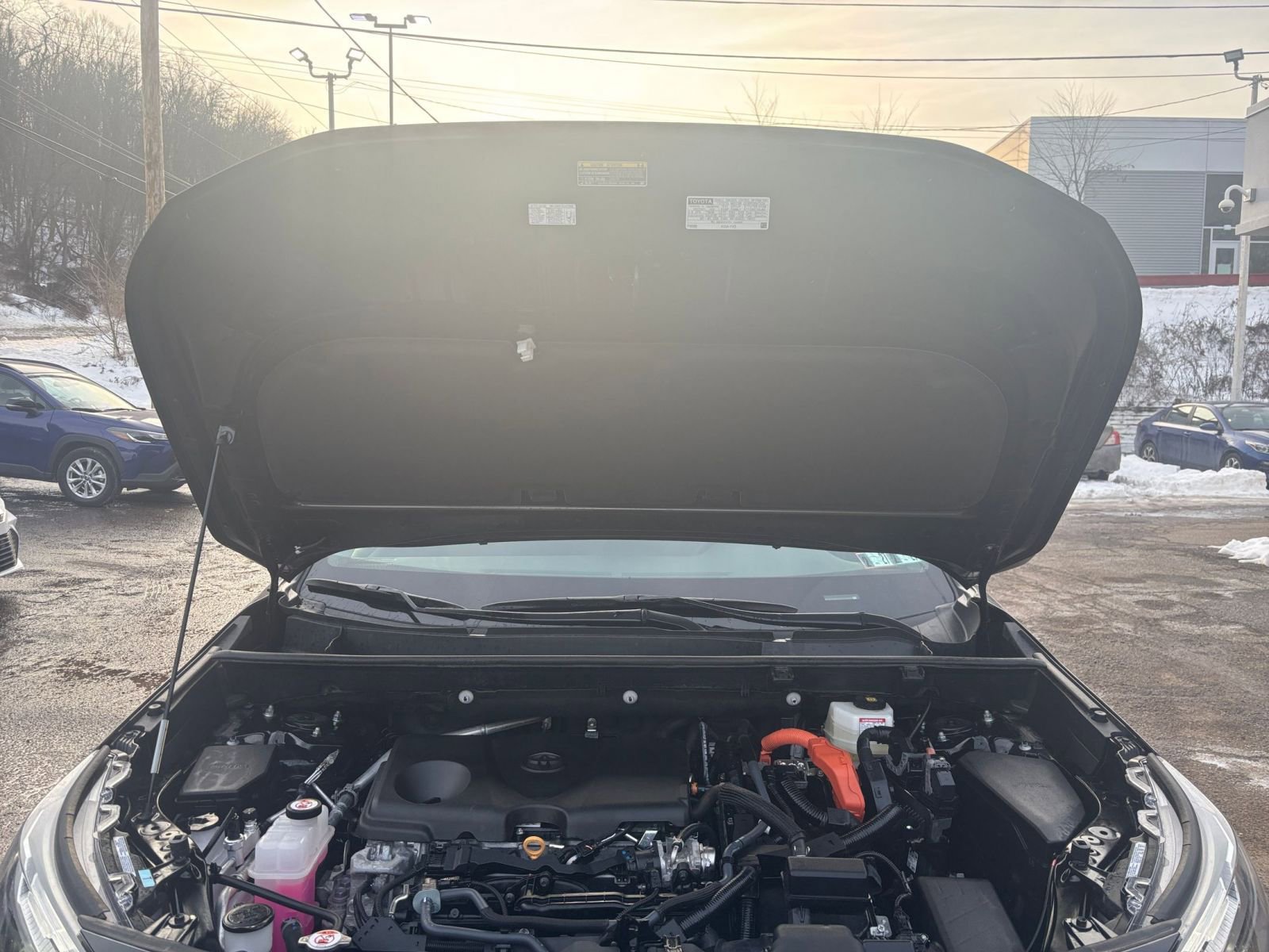 Thumbnail: 2025 Toyota RAV4 - 31