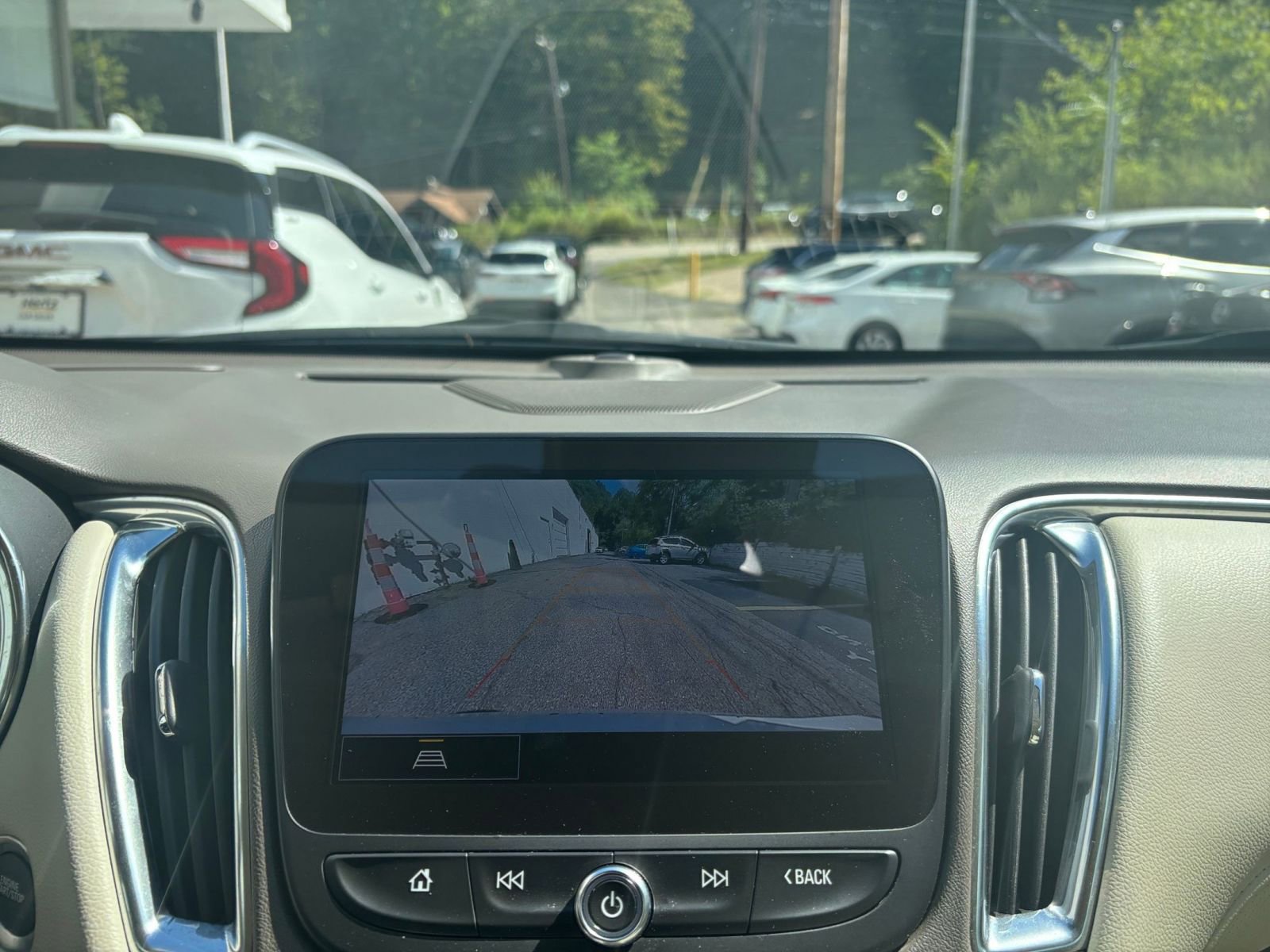 Thumbnail: 2024 Chevrolet Malibu - 17