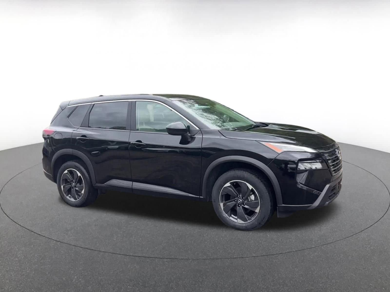 Thumbnail: 2025 Nissan Rogue - 2