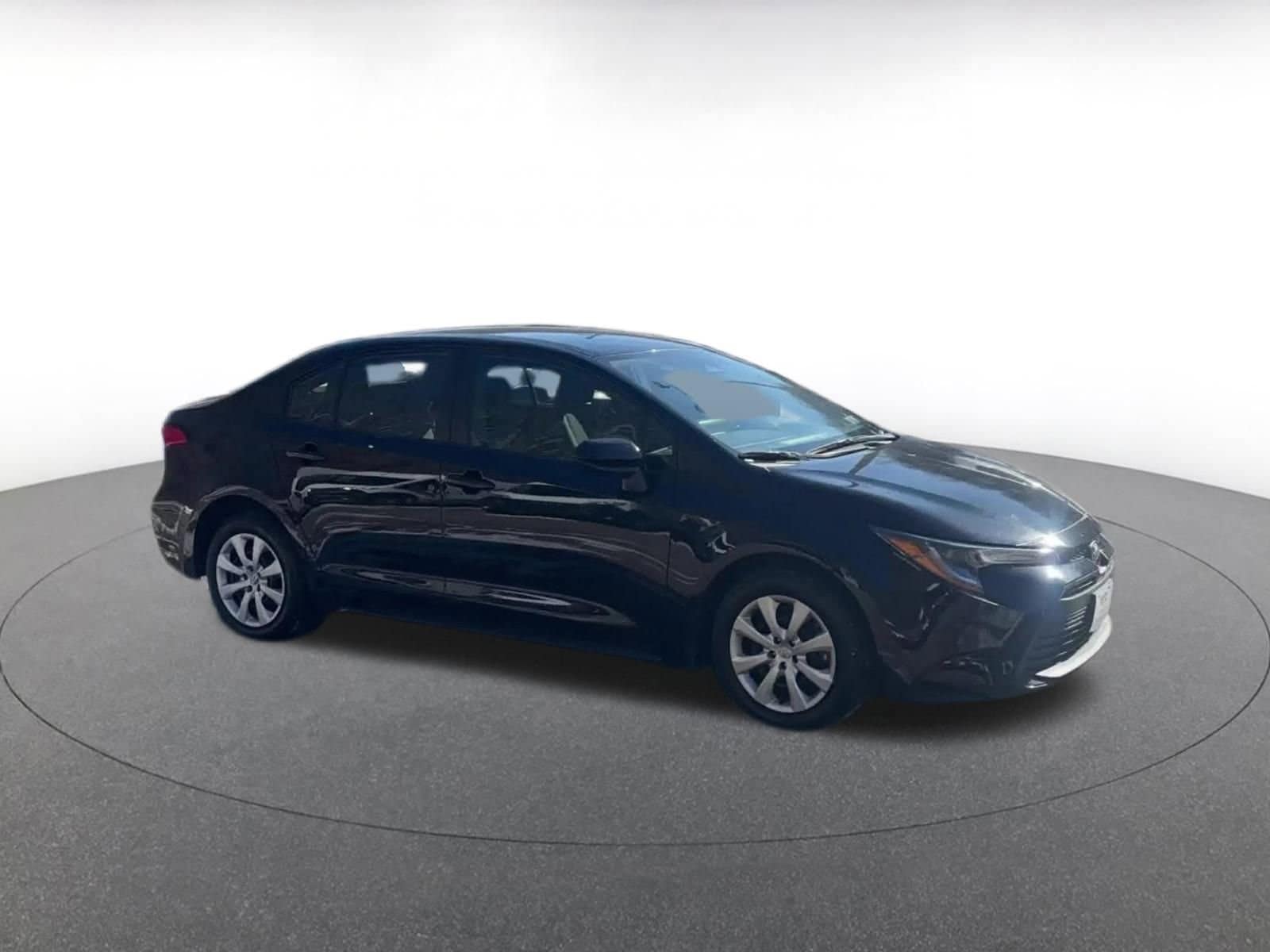 Thumbnail: 2025 Toyota Corolla - 2