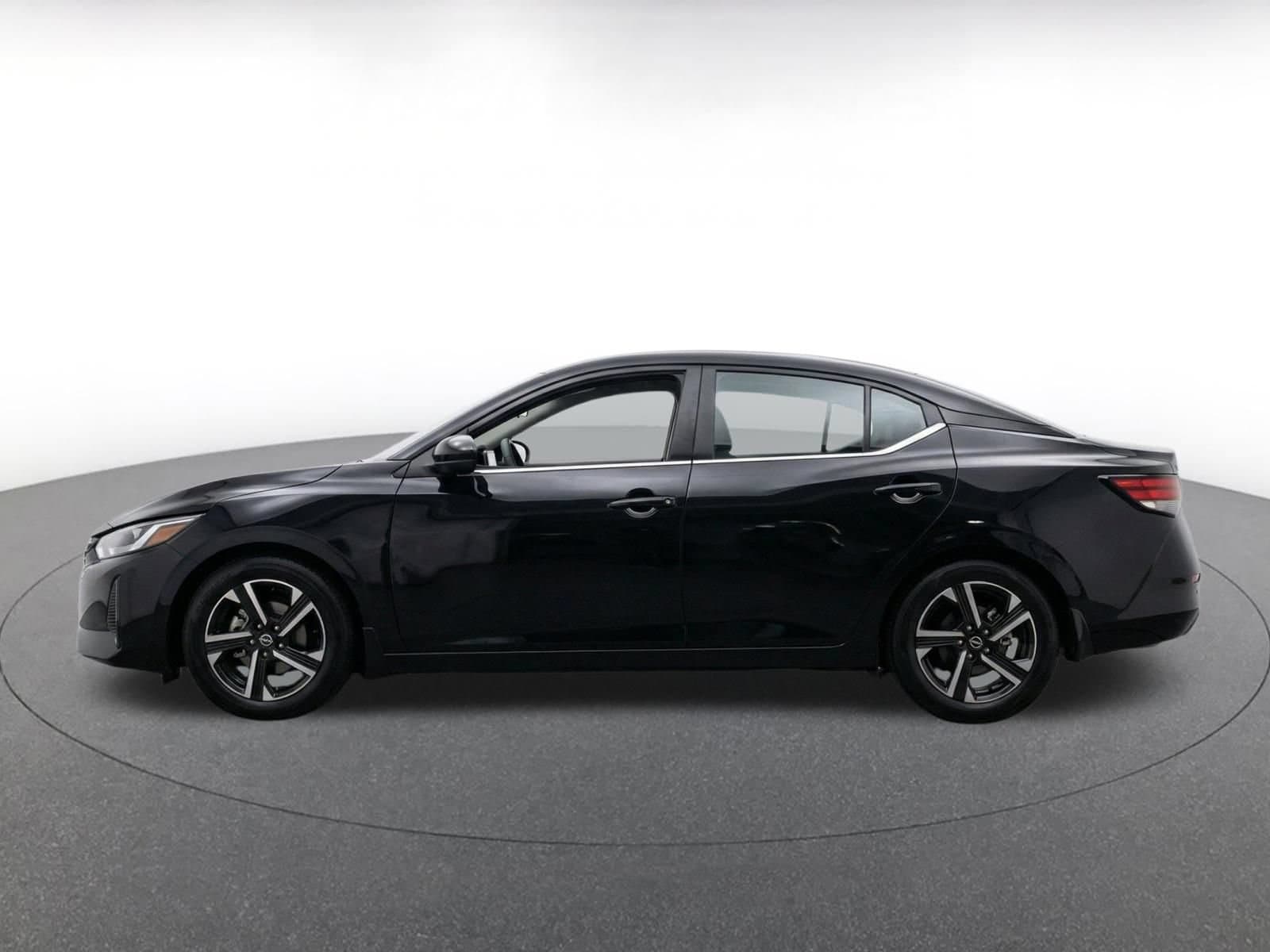 Thumbnail: 2025 Nissan Sentra - 4