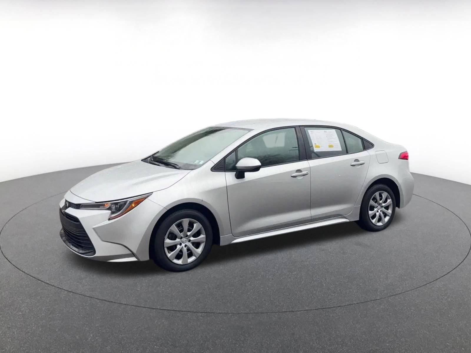 Thumbnail: 2025 Toyota Corolla - 8