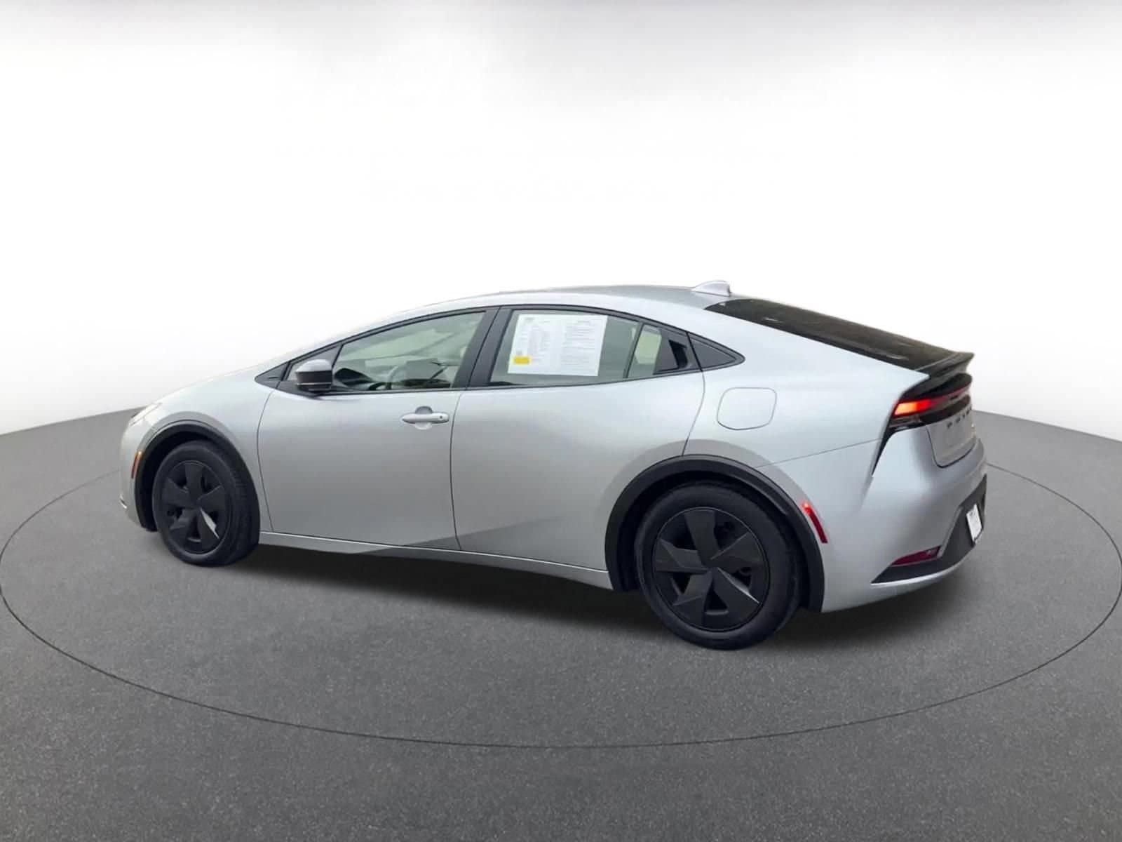 Thumbnail: 2025 Toyota Prius - 10