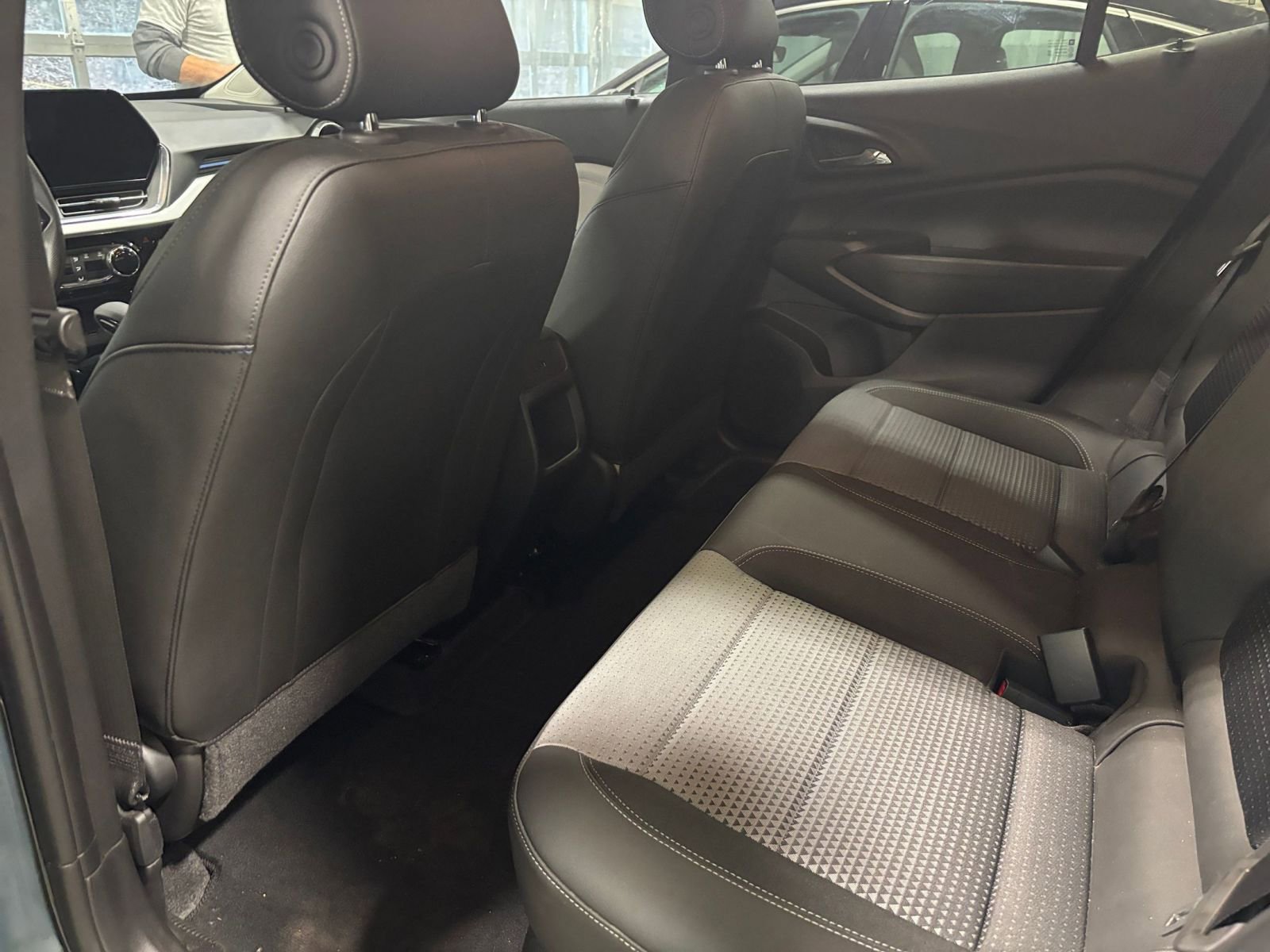 Thumbnail: 2025 Chevrolet Trax - 23