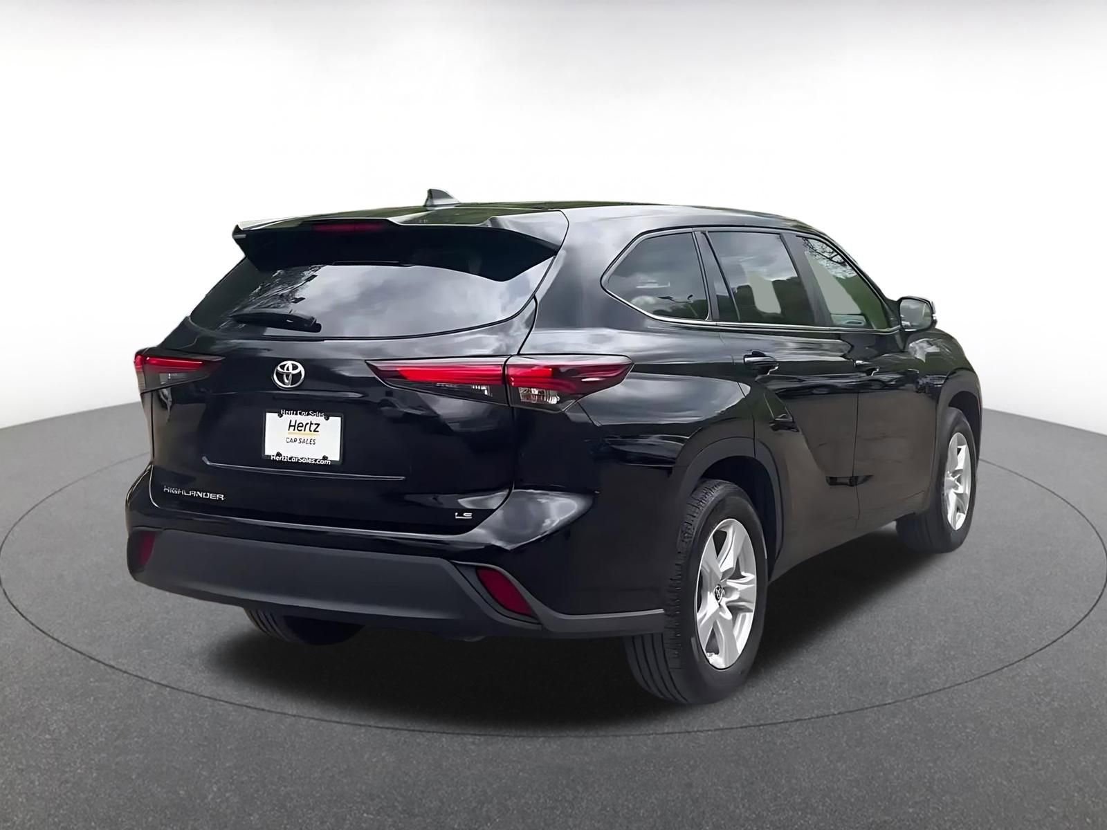 Thumbnail: 2025 Toyota Highlander - 15