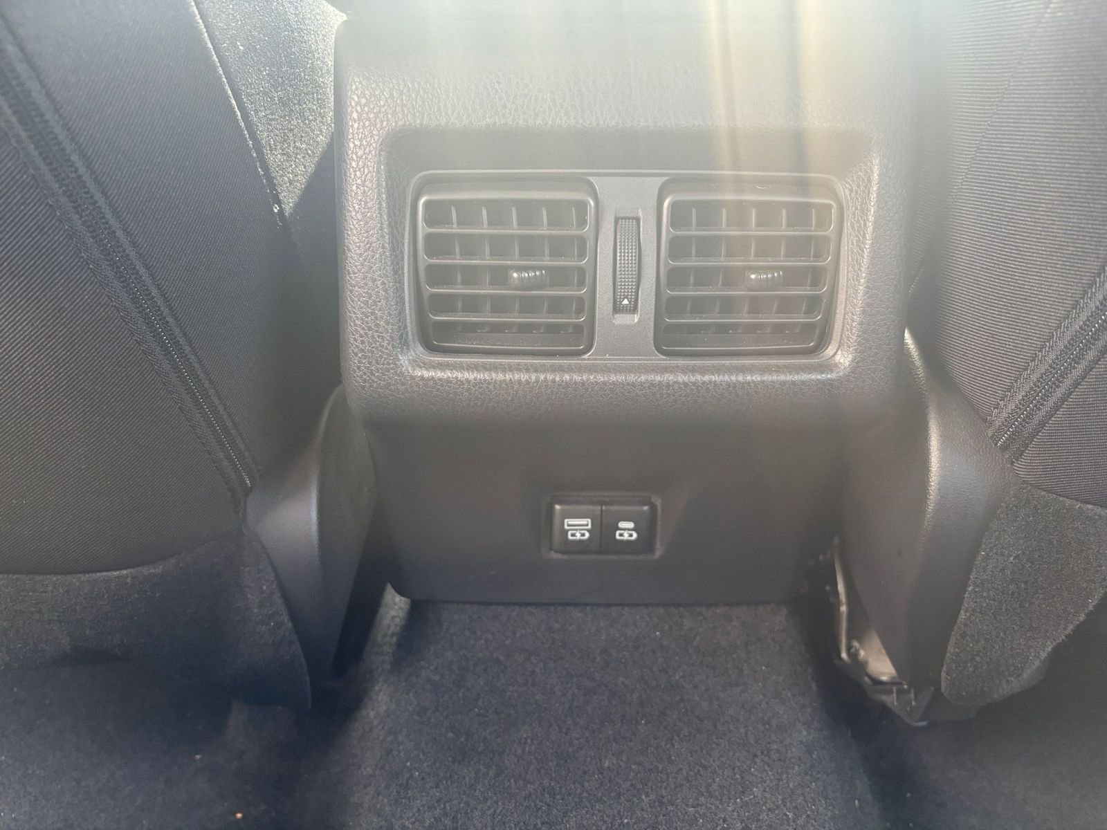 Thumbnail: 2025 Toyota Camry - 23