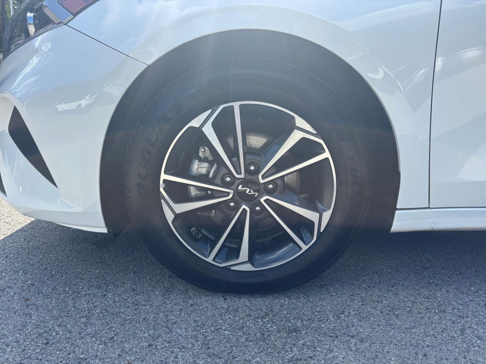 Thumbnail: 2024 Kia Forte - 28