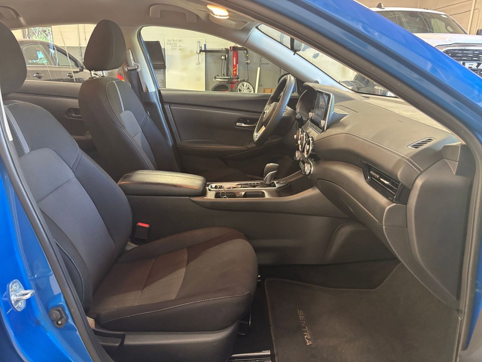 Thumbnail: 2024 Nissan Sentra - 24