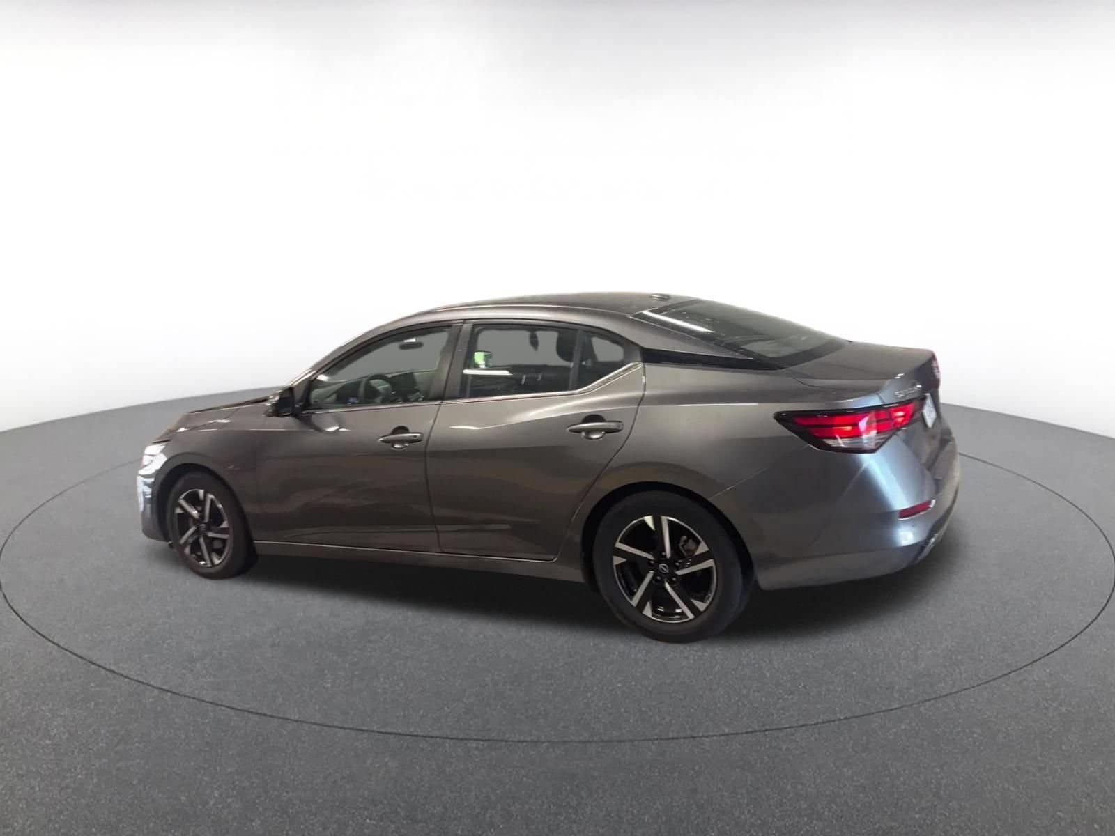 Thumbnail: 2025 Nissan Sentra - 9